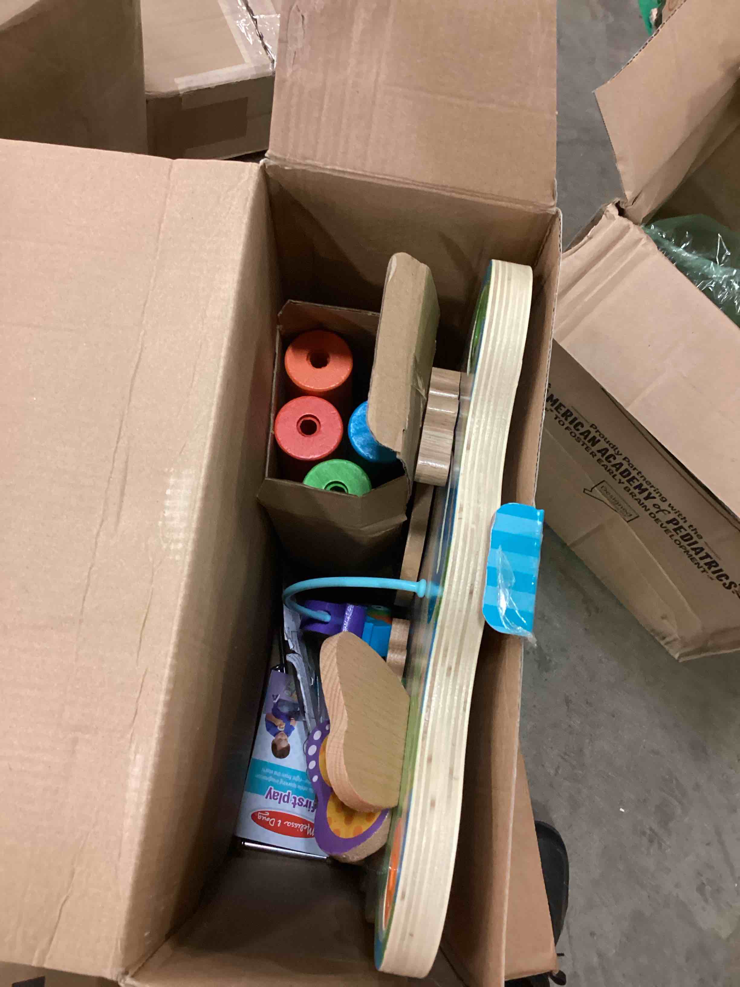 https://s3.amazonaws.com/lotting-images-prod/bidfta/GRA1504993_1751557931810.jpeg