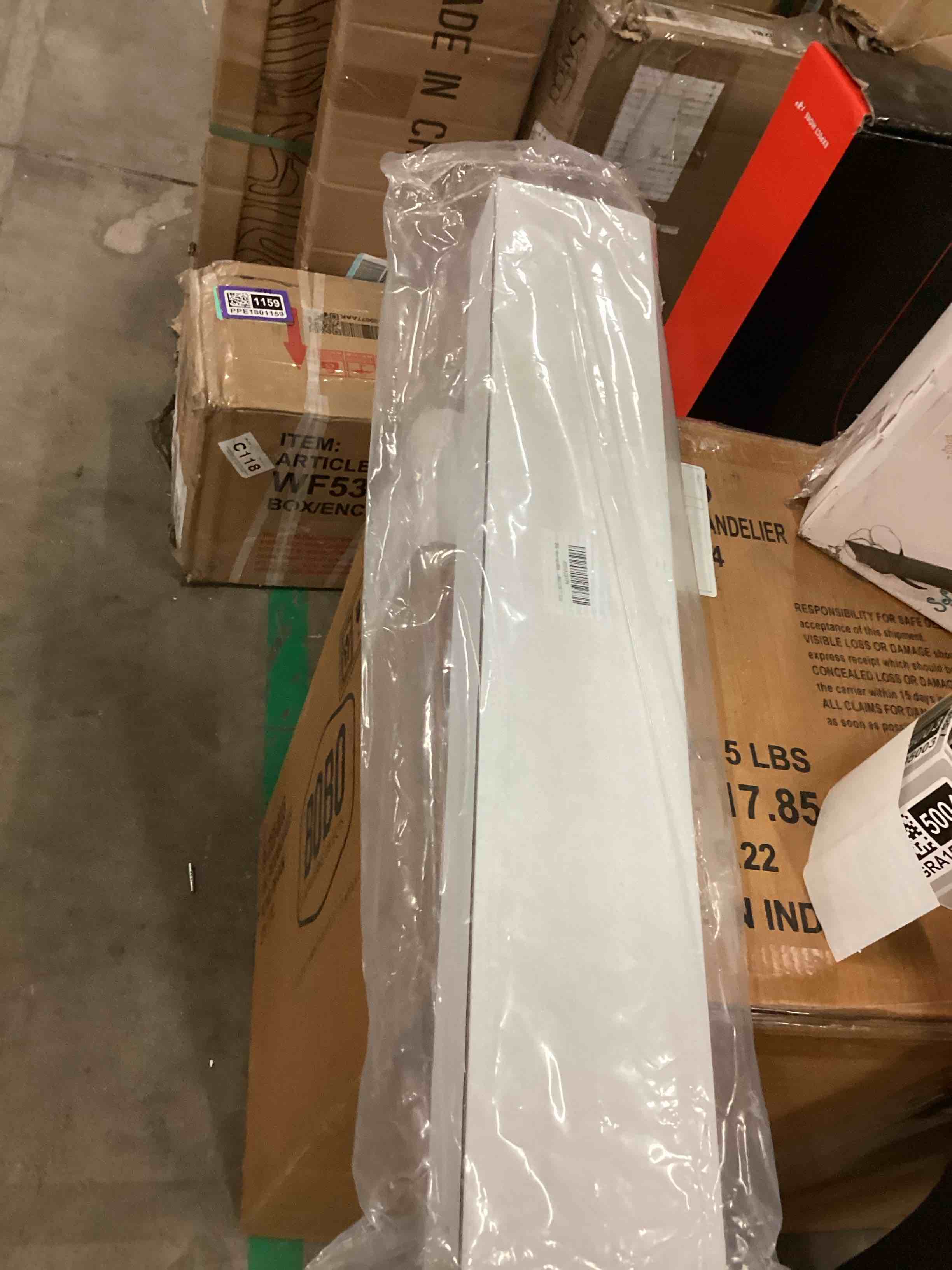 https://s3.amazonaws.com/lotting-images-prod/bidfta/GRA1505010_1751489077081.jpeg