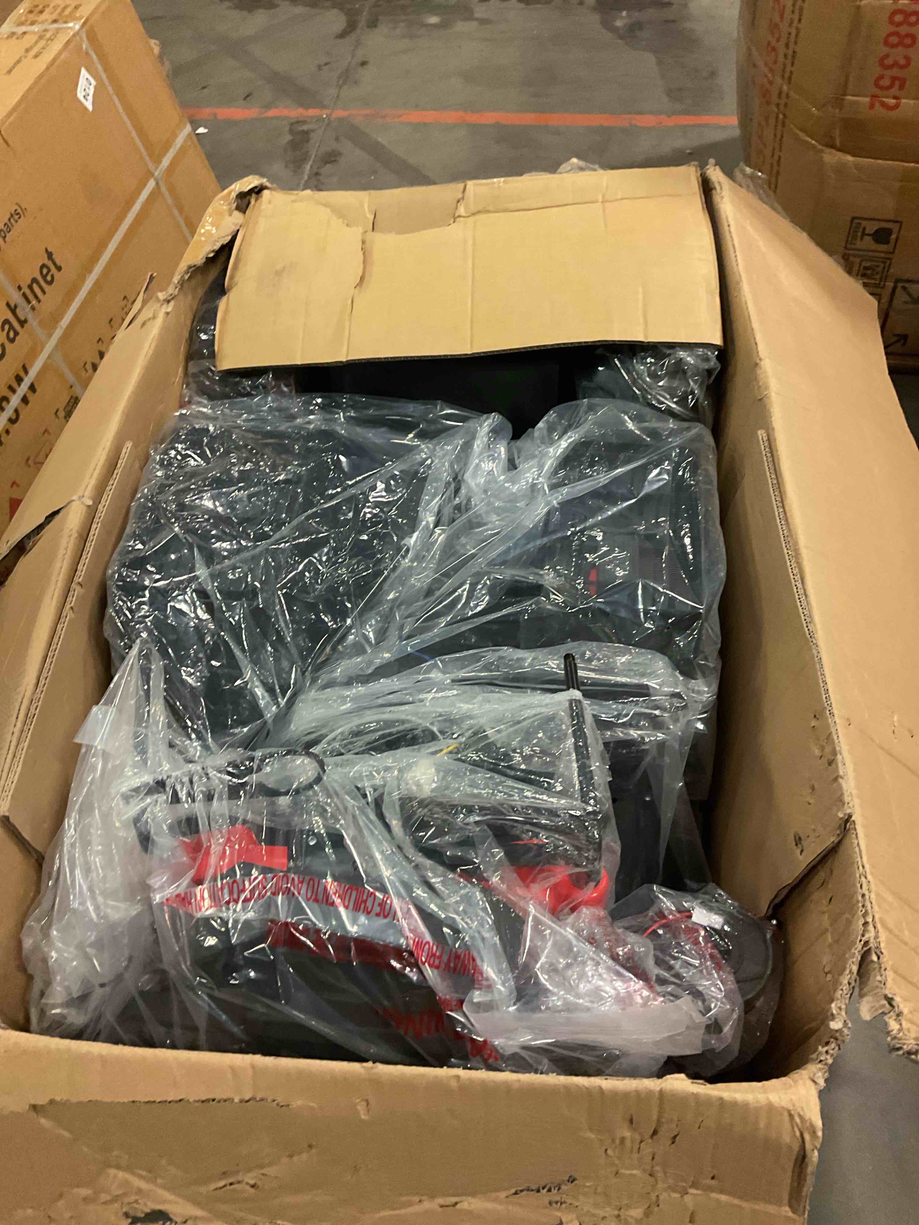 https://s3.amazonaws.com/lotting-images-prod/bidfta/GRA1505337_1753111217829.jpeg