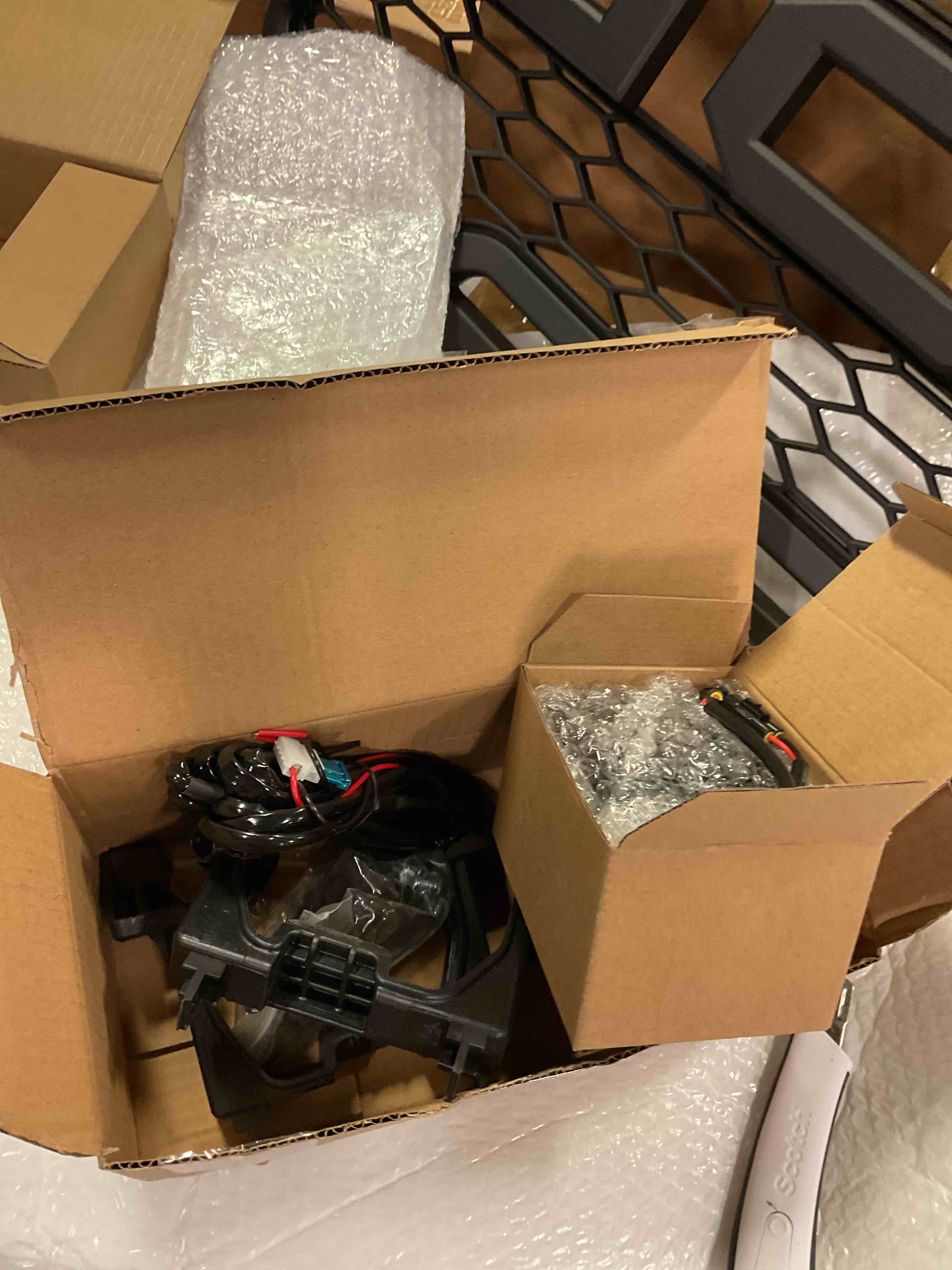 https://s3.amazonaws.com/lotting-images-prod/bidfta/GRA1505365_1753129228764.jpeg