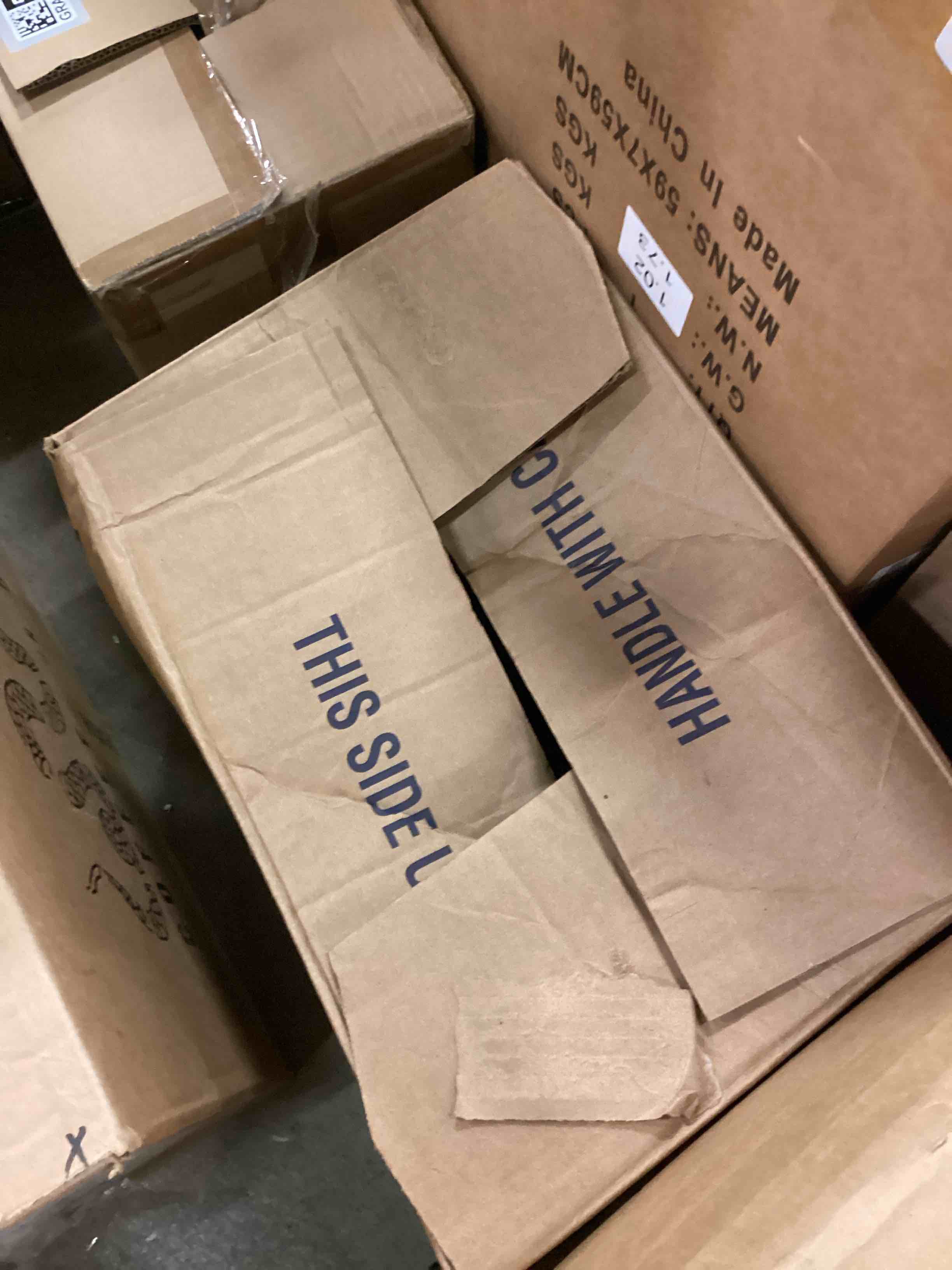 https://s3.amazonaws.com/lotting-images-prod/bidfta/GRA1505499_1754319024983.jpeg