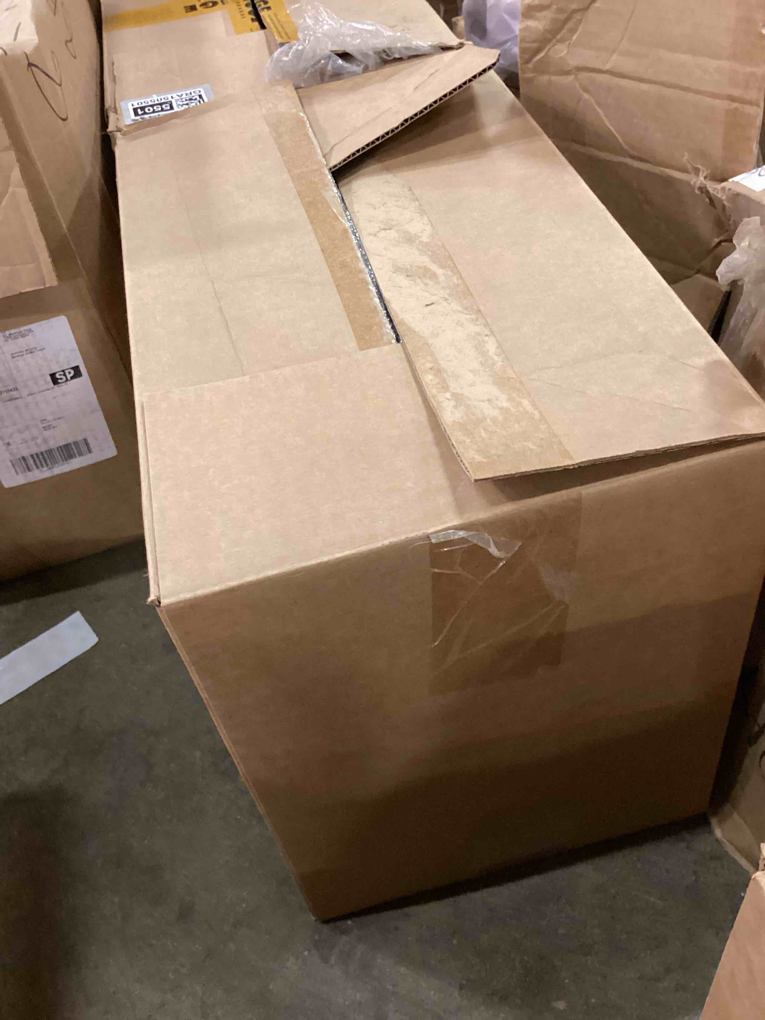 https://s3.amazonaws.com/lotting-images-prod/bidfta/GRA1505503_1754321095538.jpeg