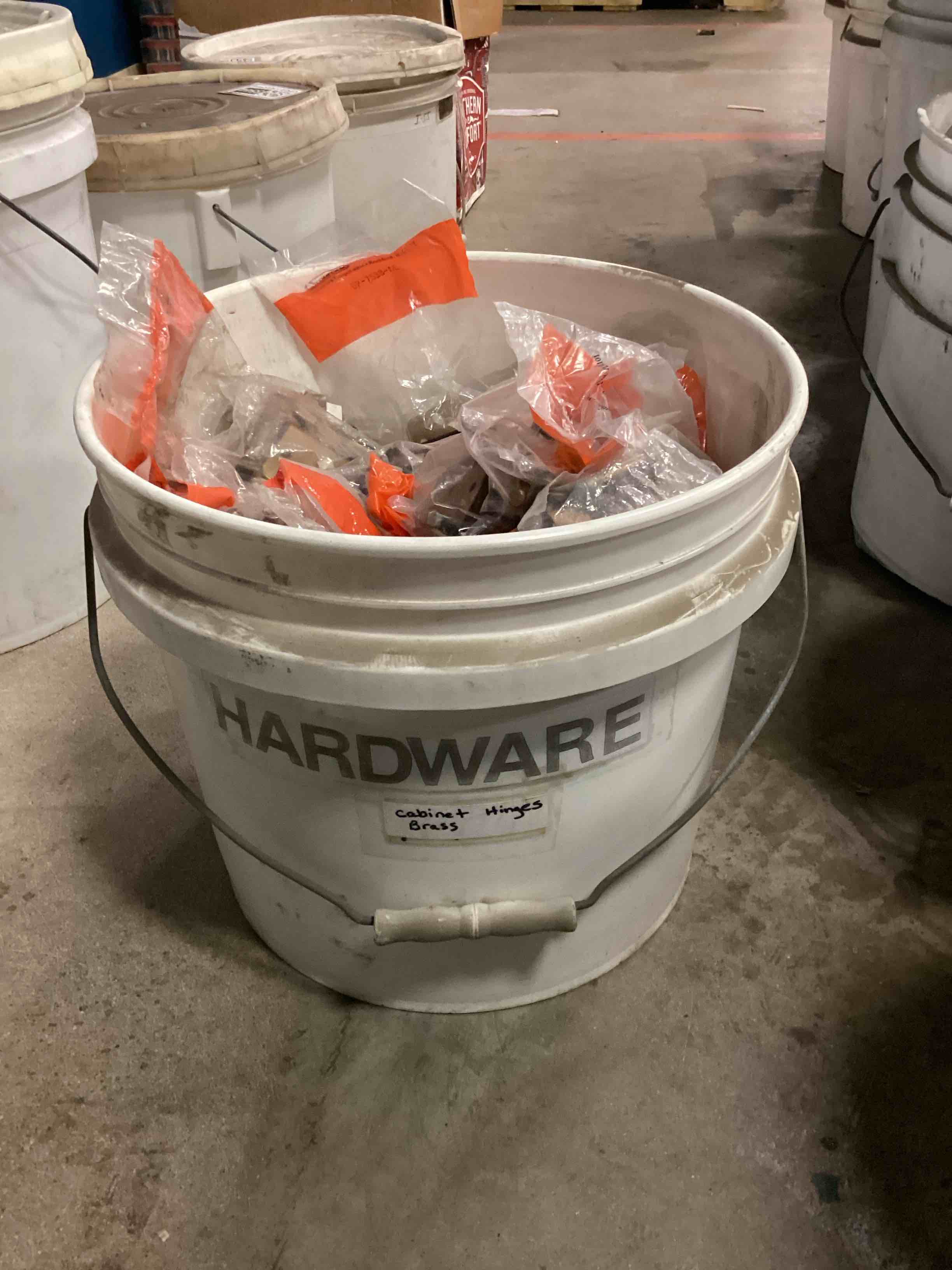 https://s3.amazonaws.com/lotting-images-prod/bidfta/GRA1505550_1754406123163.jpeg