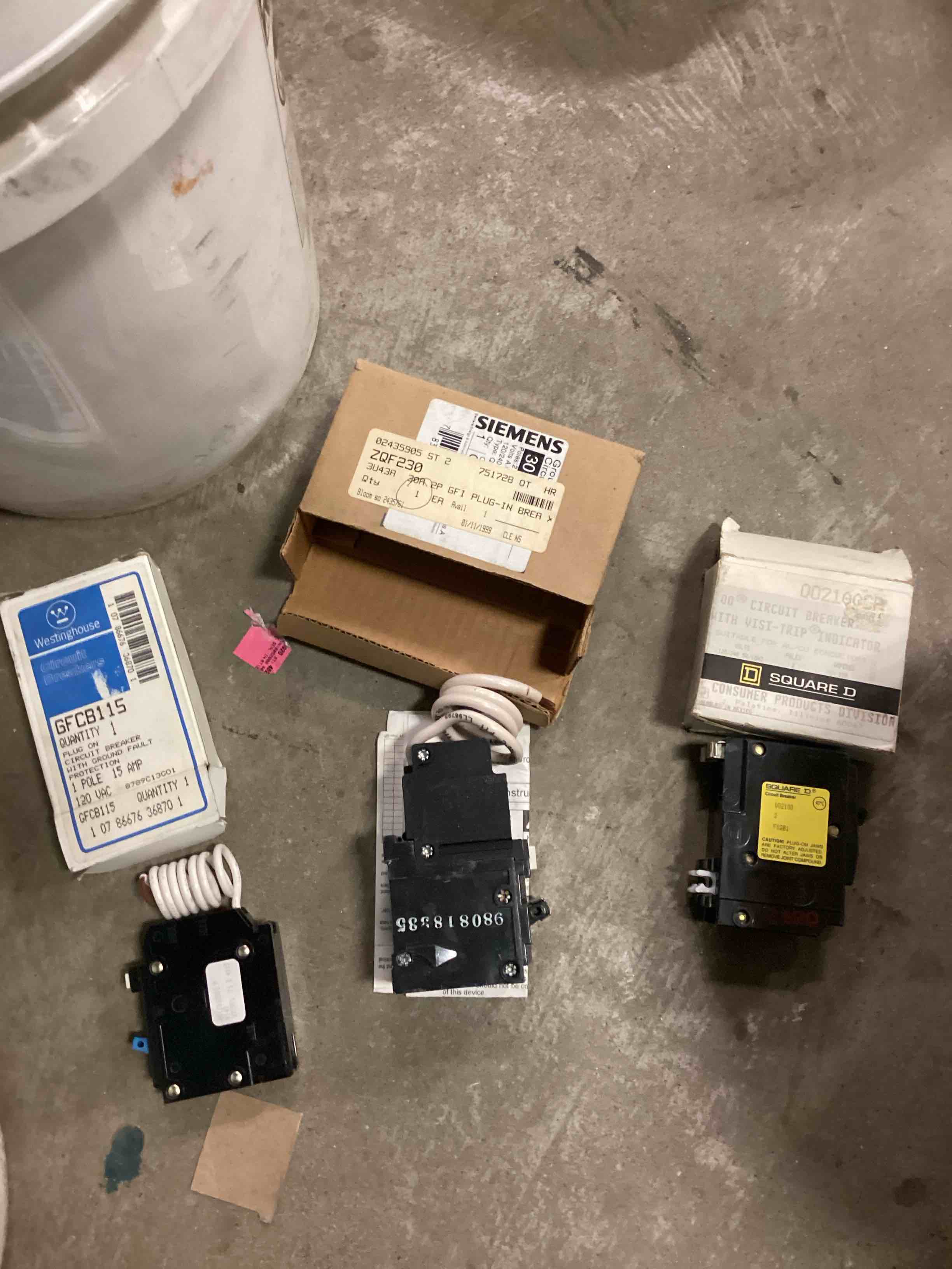 https://s3.amazonaws.com/lotting-images-prod/bidfta/GRA1505555_1754409149206.jpeg