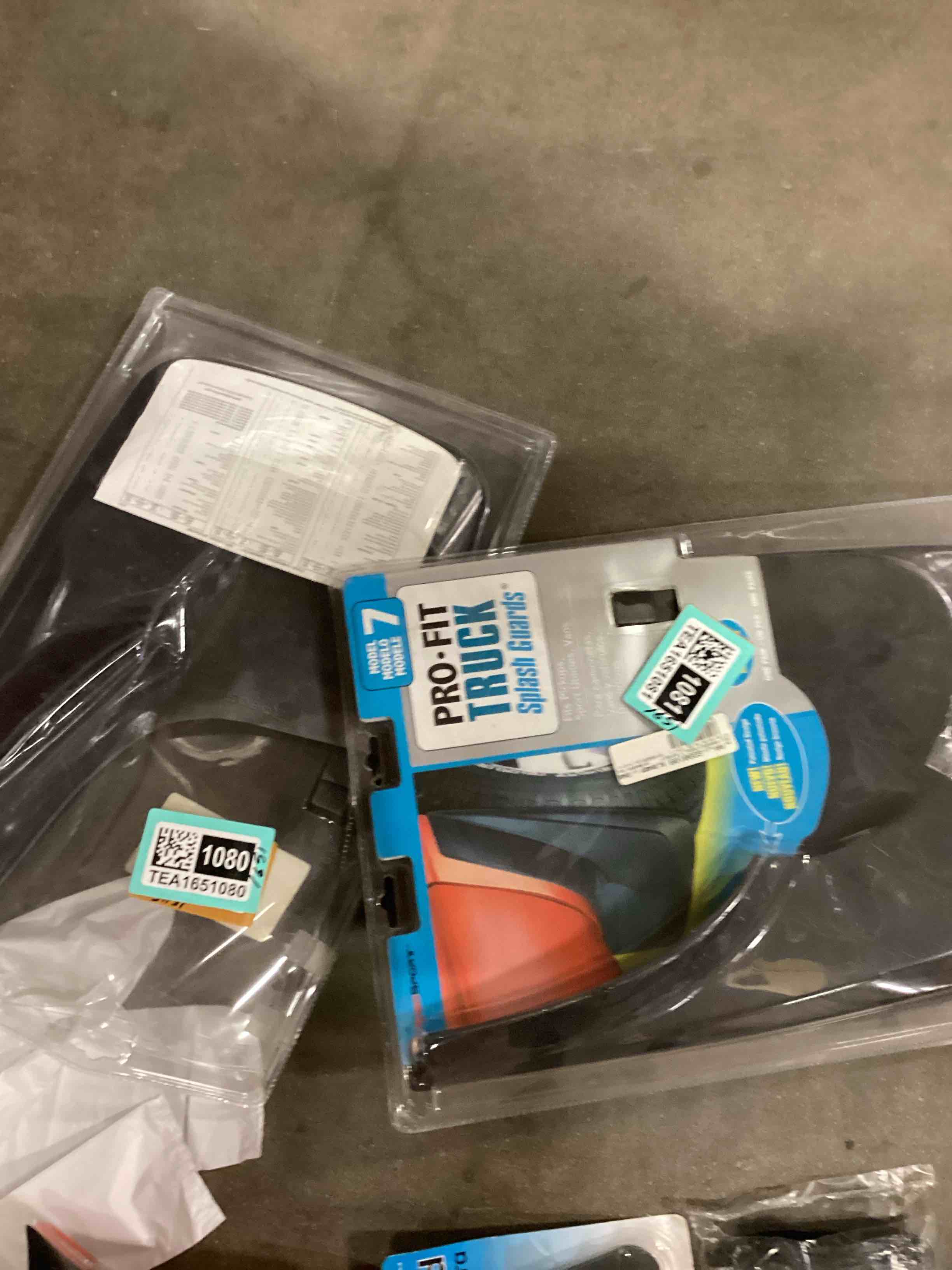 https://s3.amazonaws.com/lotting-images-prod/bidfta/GRA1505659_1754665039526.jpeg