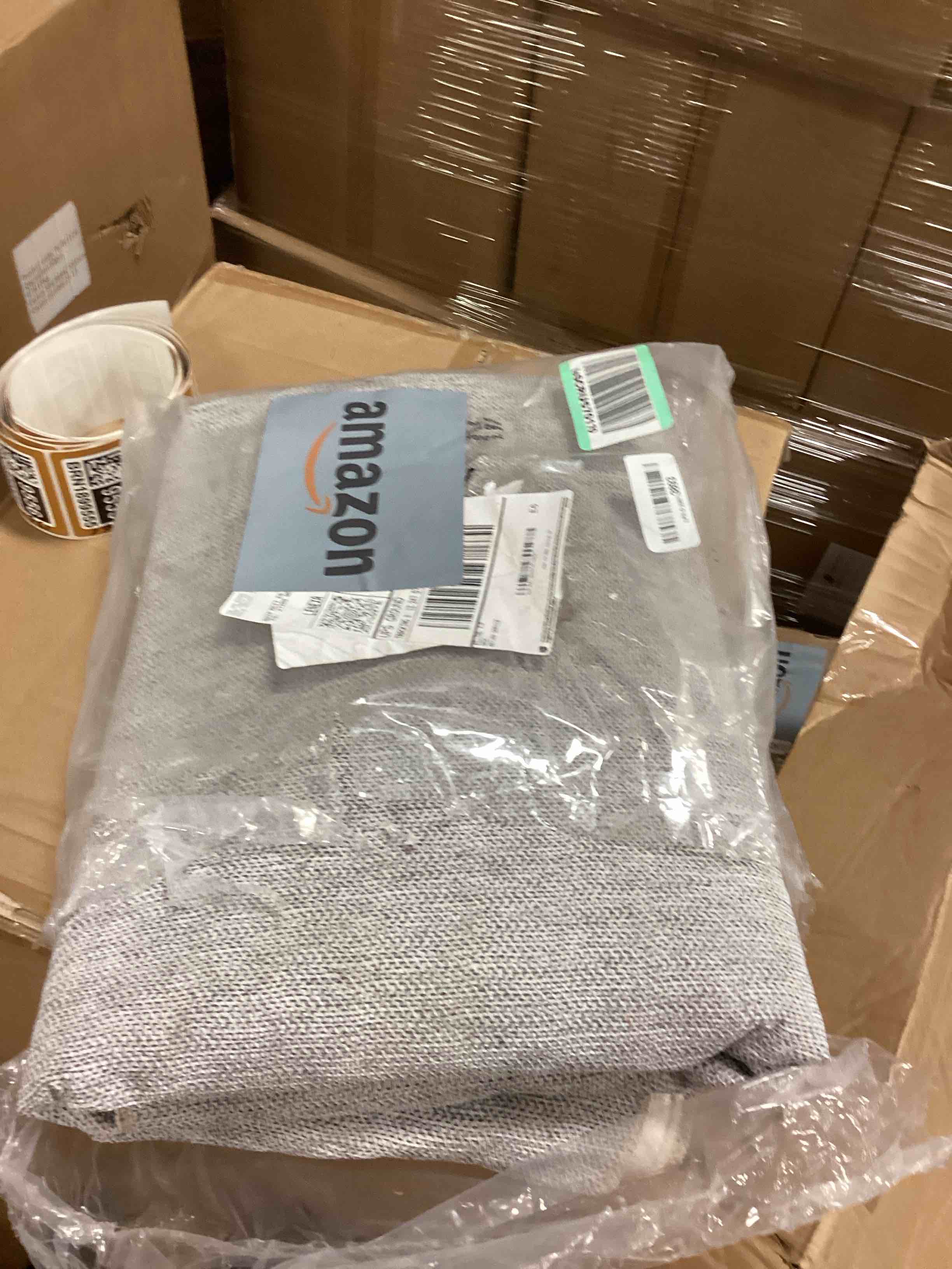 https://s3.amazonaws.com/lotting-images-prod/bidfta/GRA1505663_1754666595808.jpeg