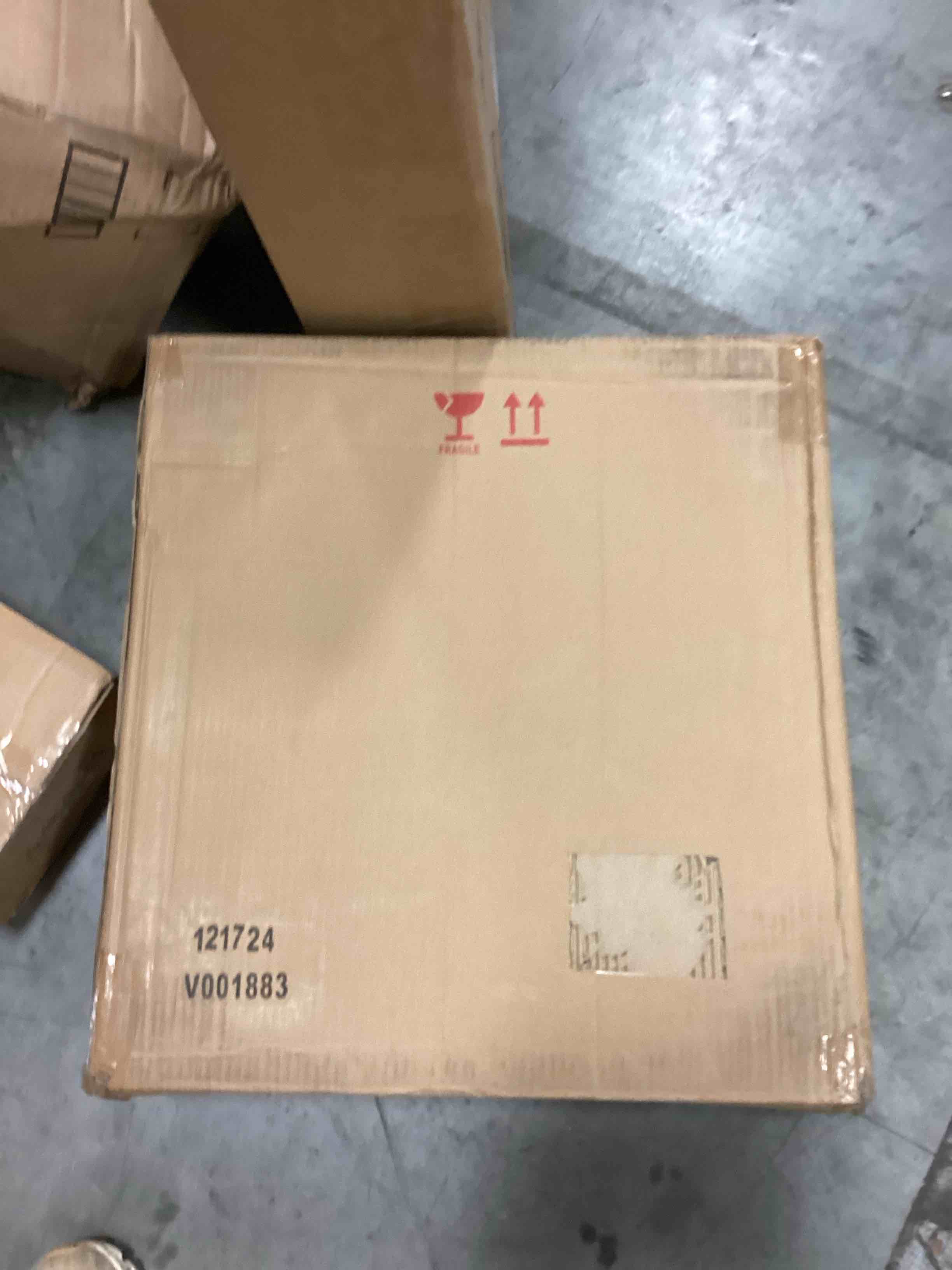 https://s3.amazonaws.com/lotting-images-prod/bidfta/GRA1505666_1754667319721.jpeg