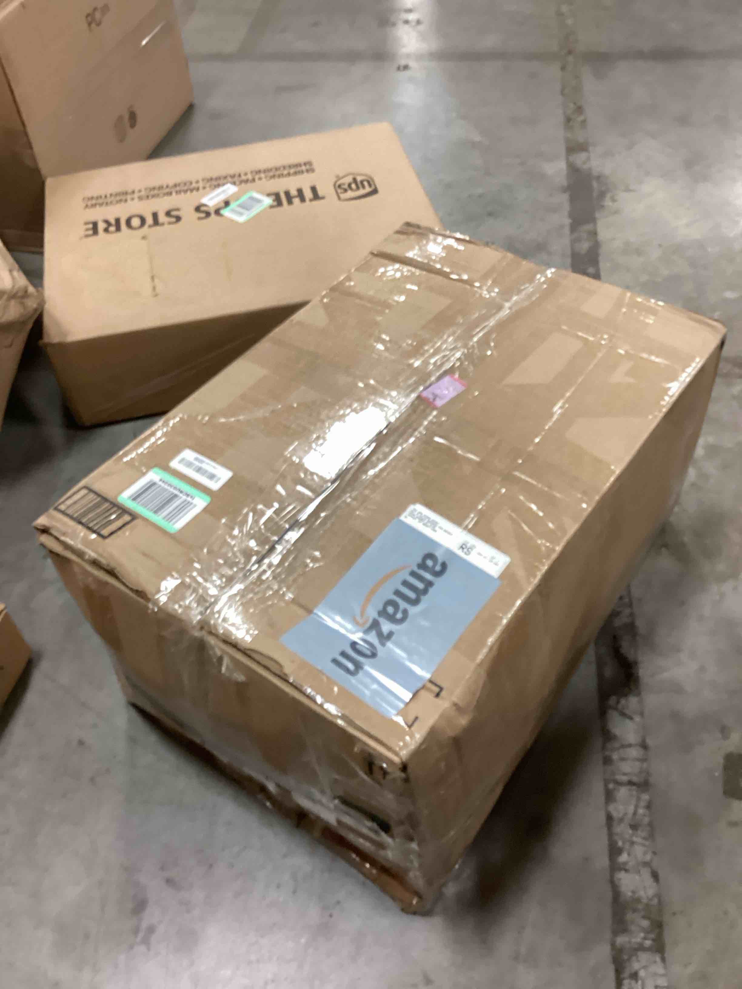 https://s3.amazonaws.com/lotting-images-prod/bidfta/GRA1505667_1754667571265.jpeg