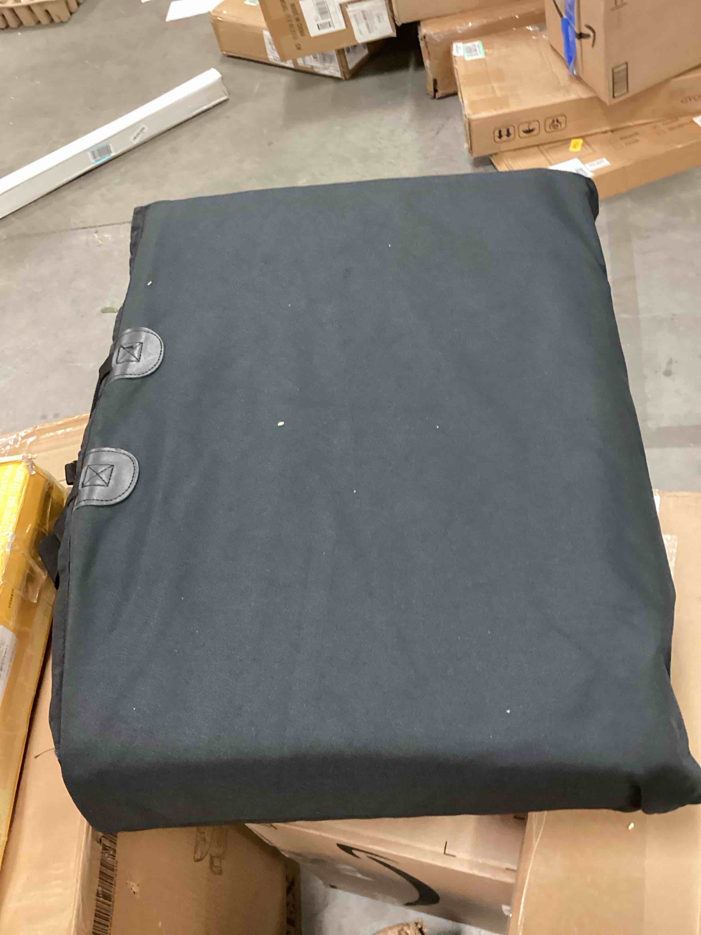 https://s3.amazonaws.com/lotting-images-prod/bidfta/GRA1505669_1754668085950.jpeg