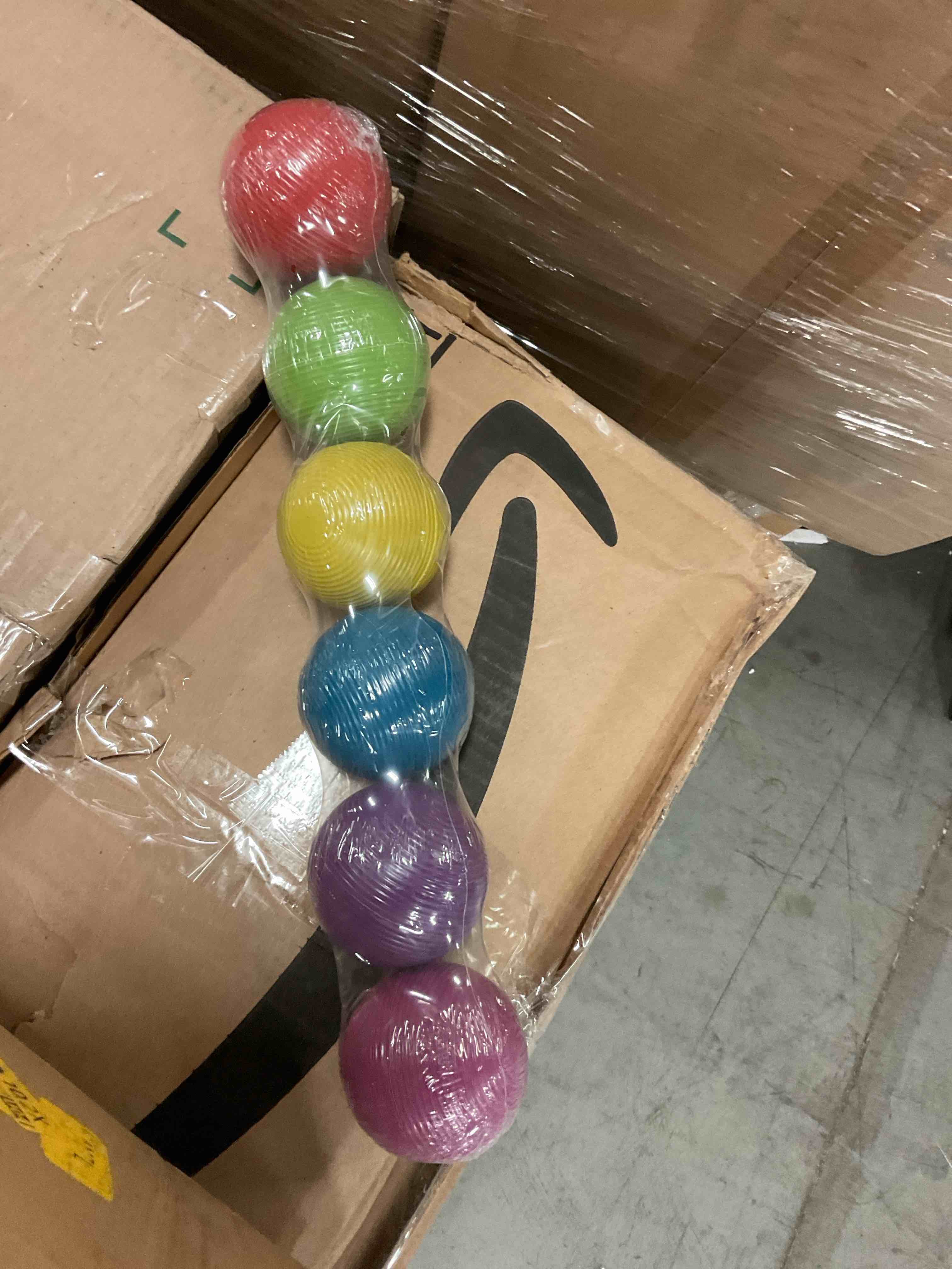 https://s3.amazonaws.com/lotting-images-prod/bidfta/GRA1505743_1754926227389.jpeg