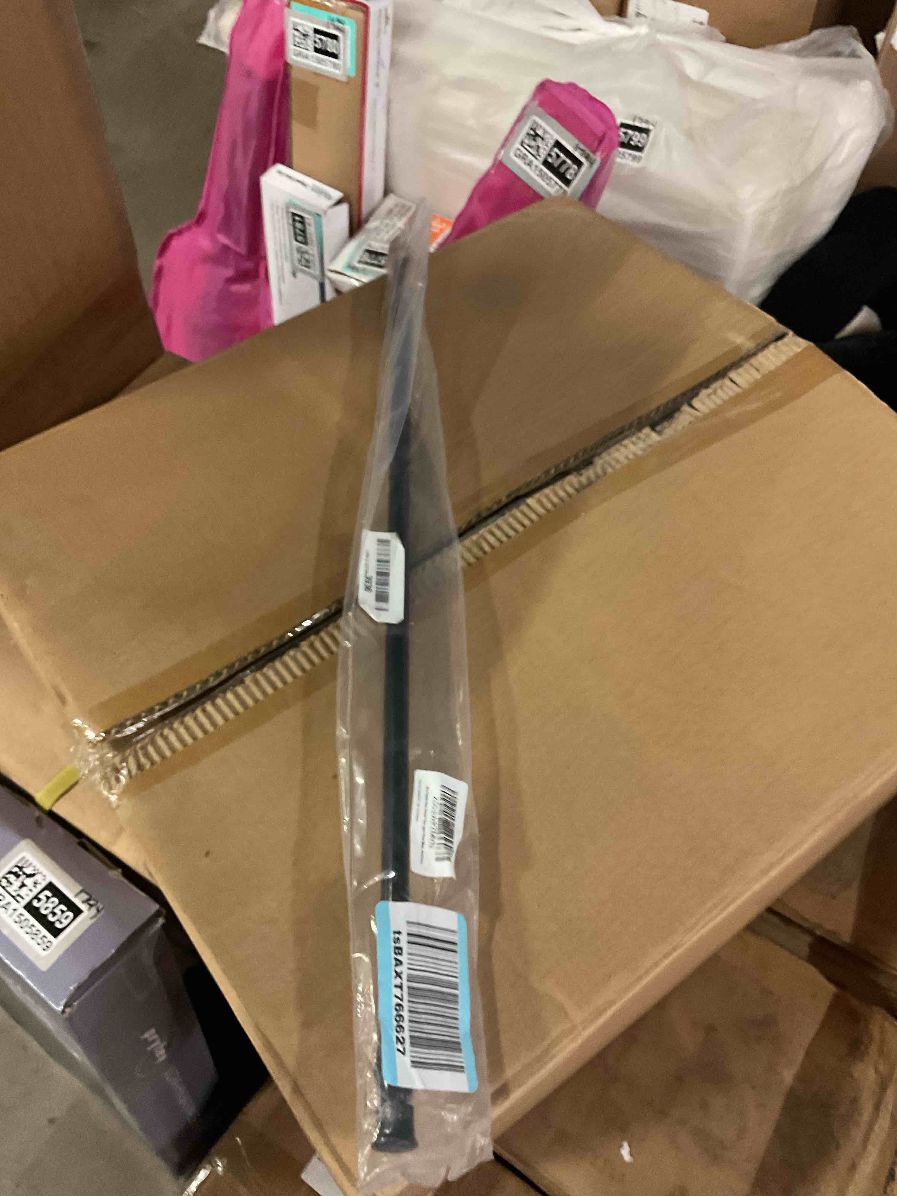 https://s3.amazonaws.com/lotting-images-prod/bidfta/GRA1505860_1755189023371.jpeg