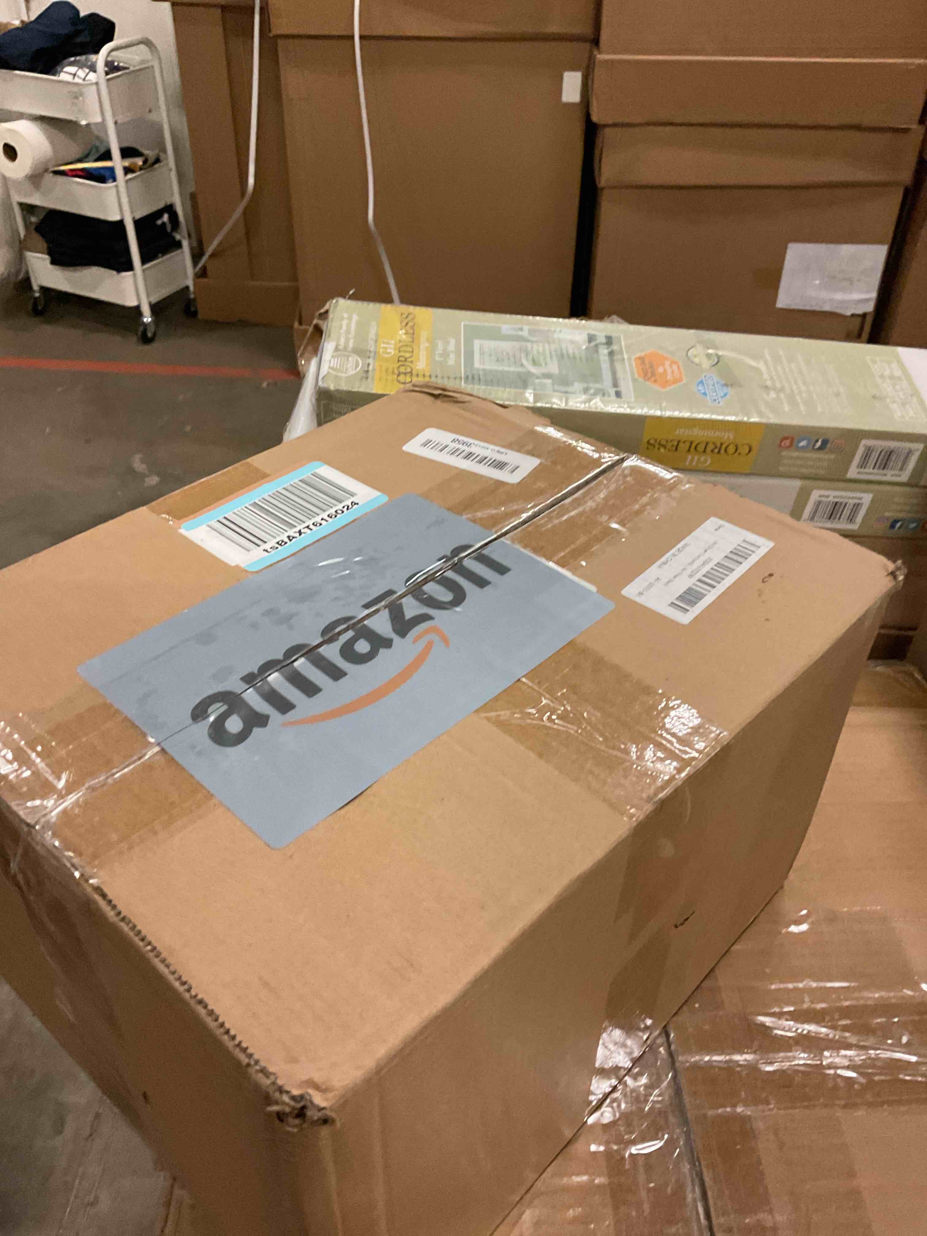 https://s3.amazonaws.com/lotting-images-prod/bidfta/GRA1505873_1755266884469.jpeg