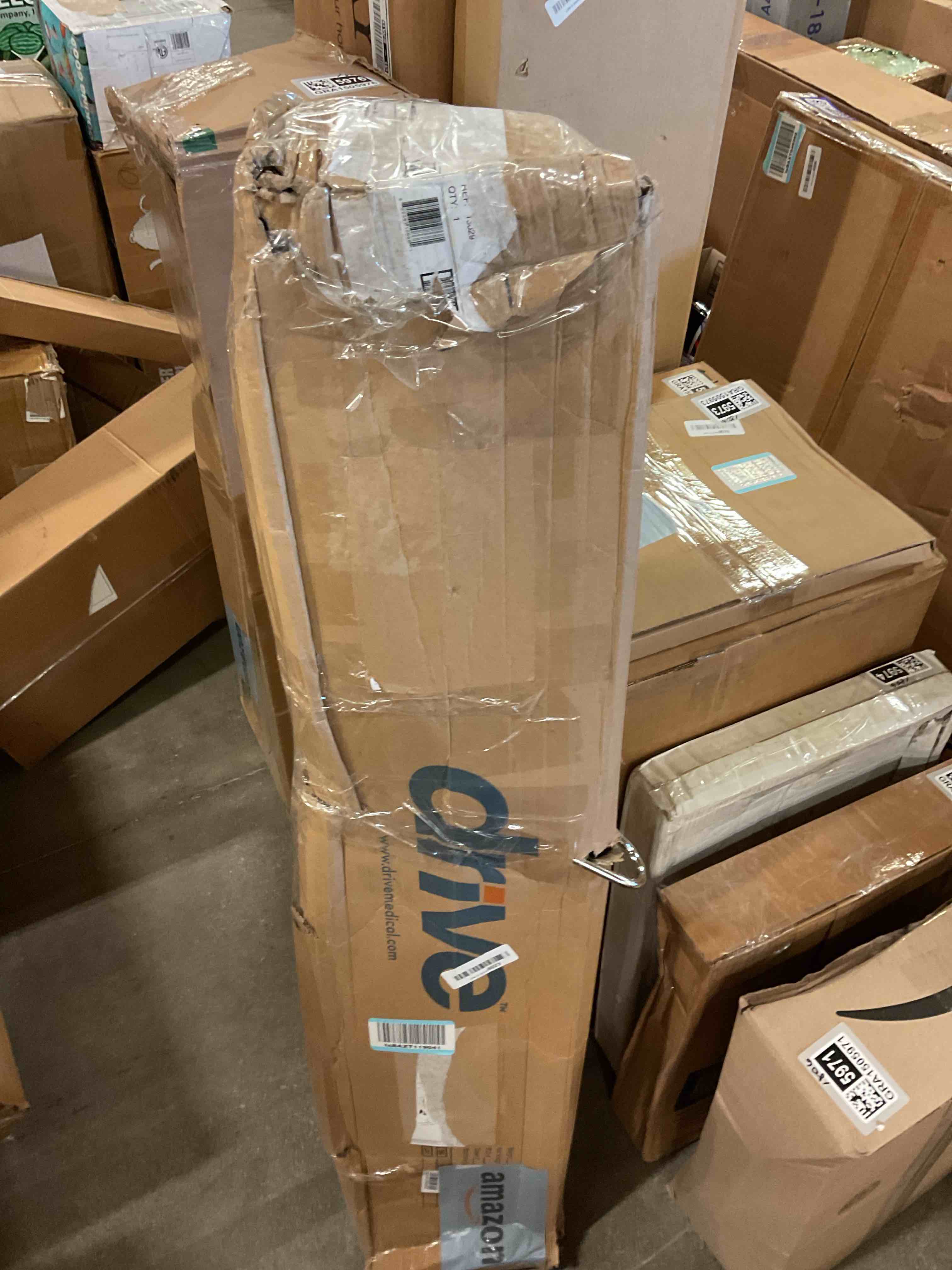 https://s3.amazonaws.com/lotting-images-prod/bidfta/GRA1505977_1755526953480.jpeg