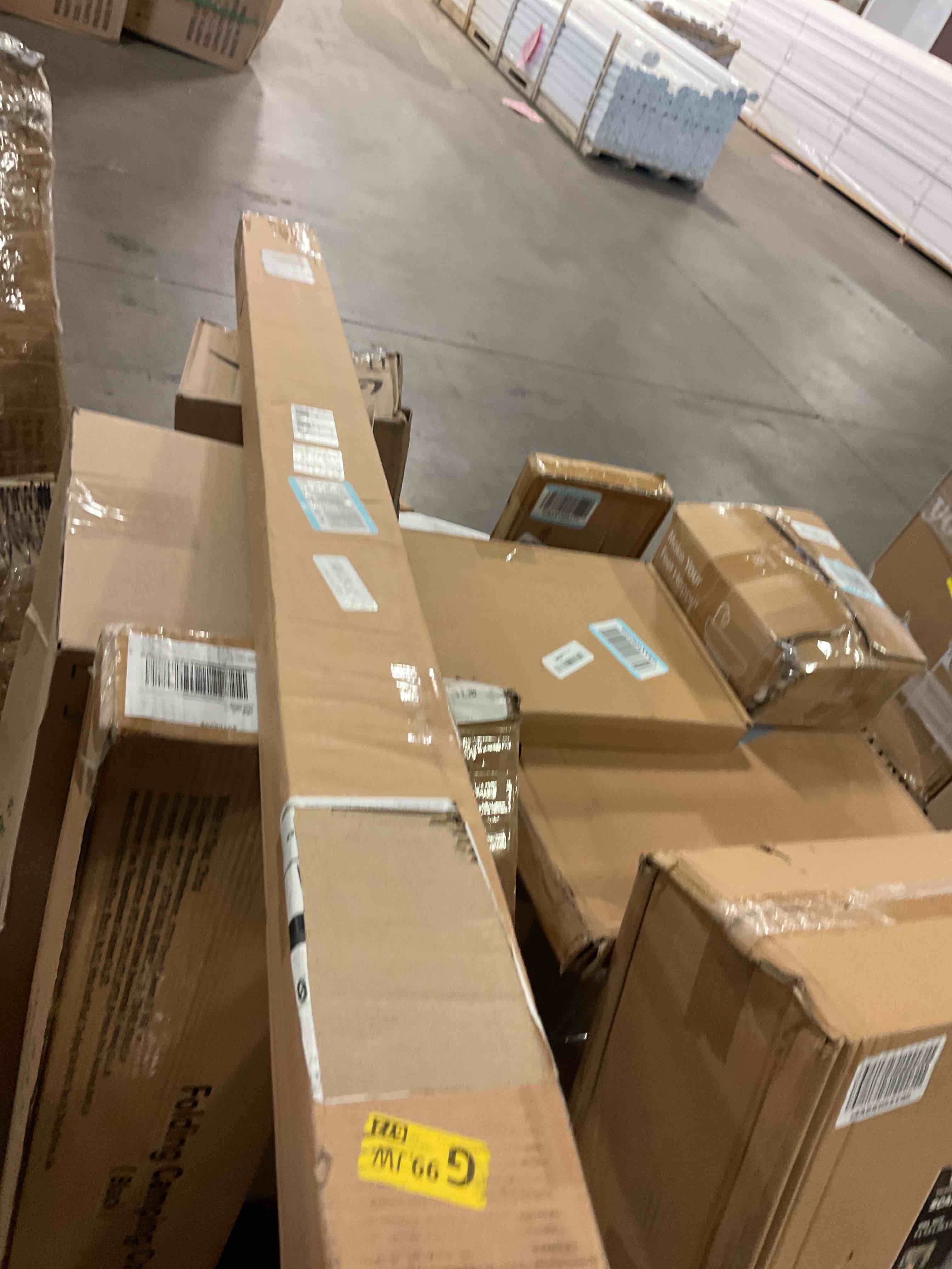 https://s3.amazonaws.com/lotting-images-prod/bidfta/GRA1505987_1755527631951.jpeg