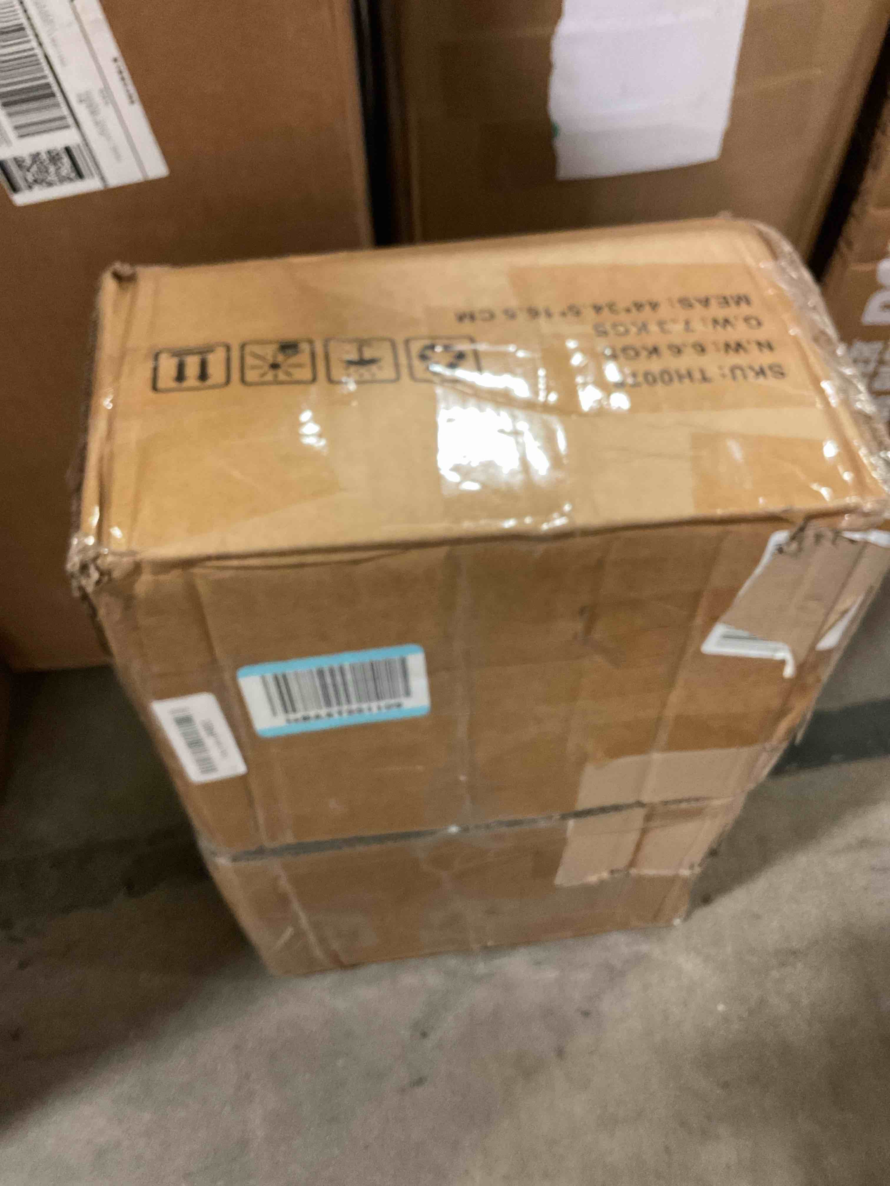 https://s3.amazonaws.com/lotting-images-prod/bidfta/GRA1505990_1755527724118.jpeg