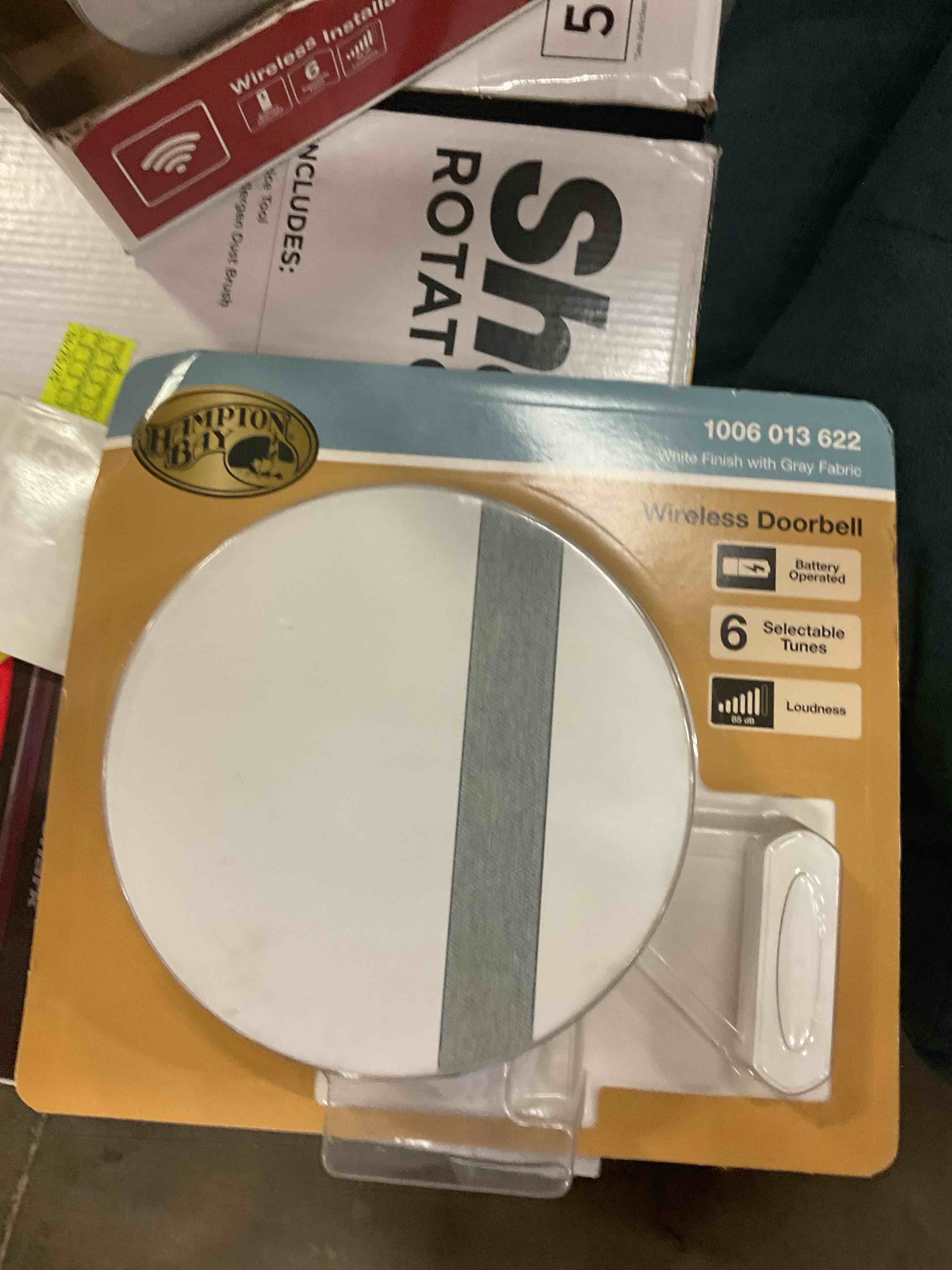 https://s3.amazonaws.com/lotting-images-prod/bidfta/GRA1506164_1755615309533.jpeg
