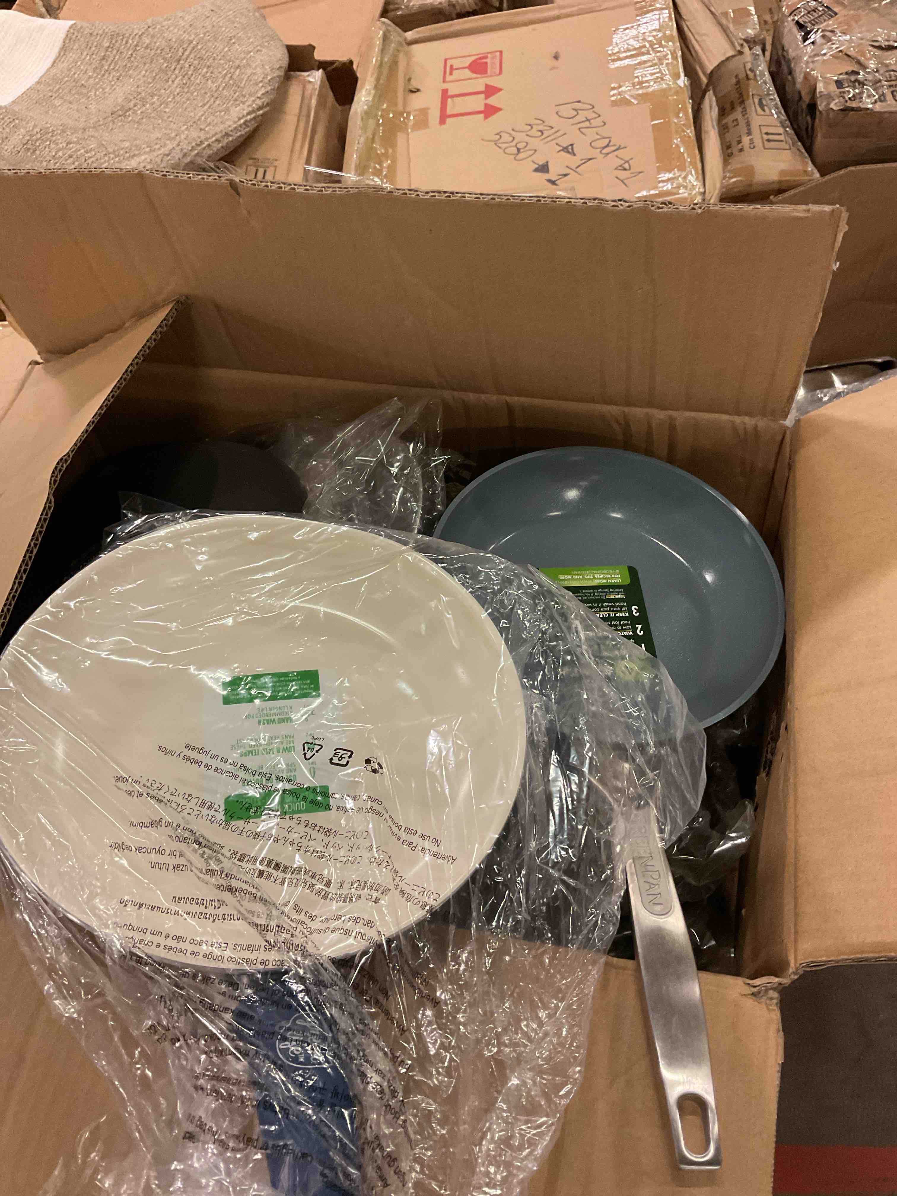 https://s3.amazonaws.com/lotting-images-prod/bidfta/GRA1506413_1756226096837.jpeg