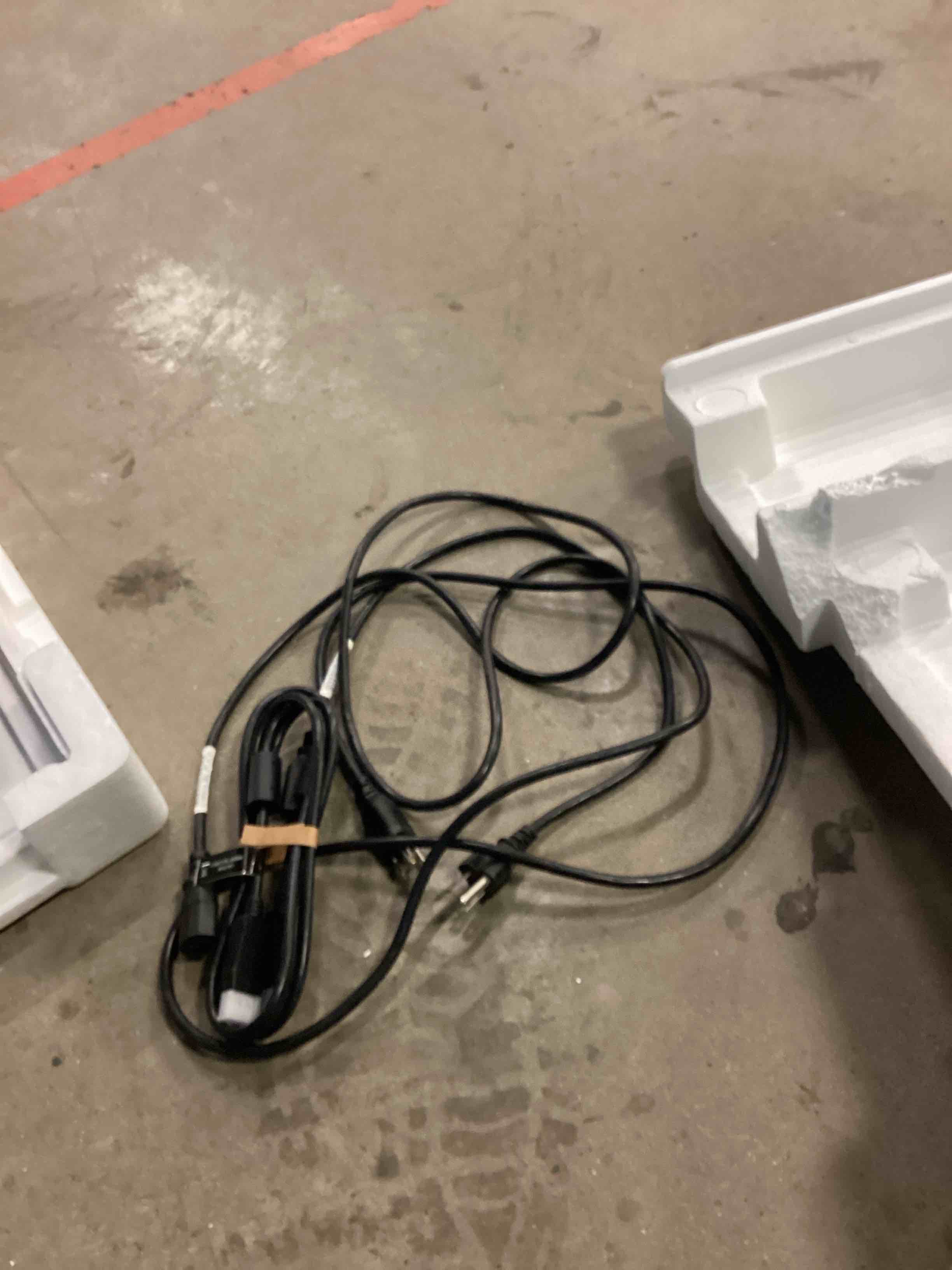 https://s3.amazonaws.com/lotting-images-prod/bidfta/GRA1506589_1756756693526.jpeg