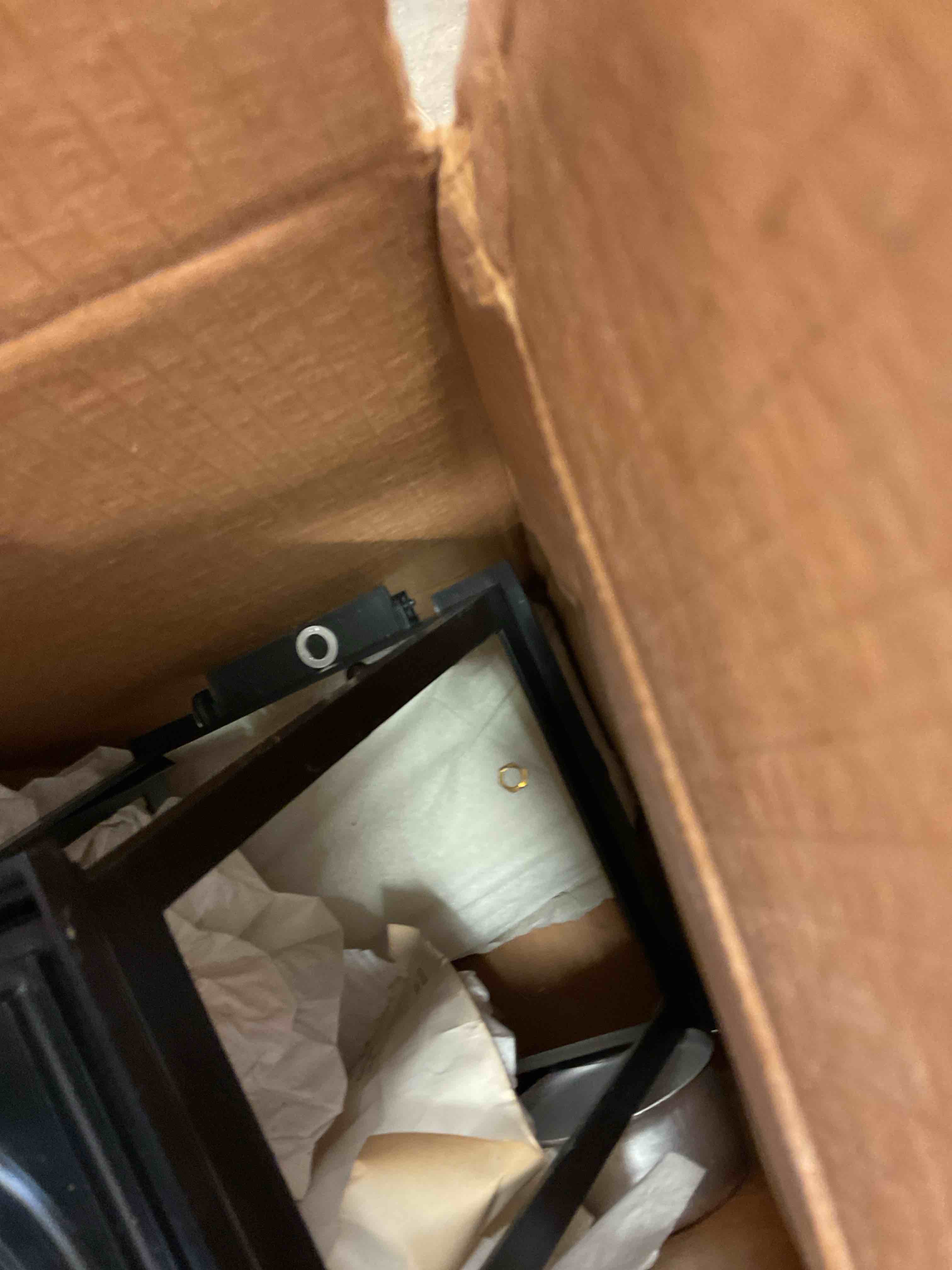 https://s3.amazonaws.com/lotting-images-prod/bidfta/GRA1506619_1756914260609.jpeg