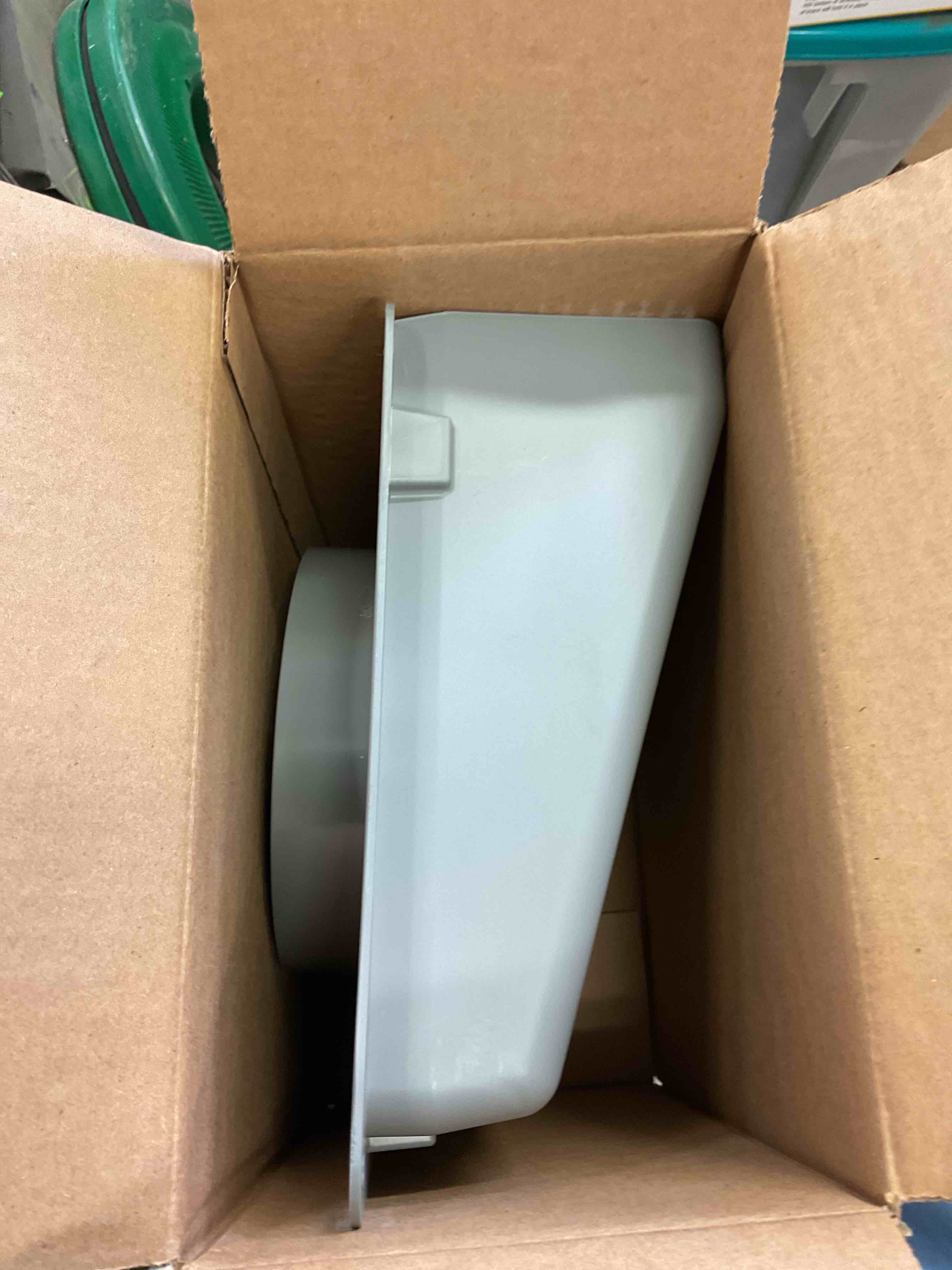 https://s3.amazonaws.com/lotting-images-prod/bidfta/GRA1506626_1756916087035.jpeg