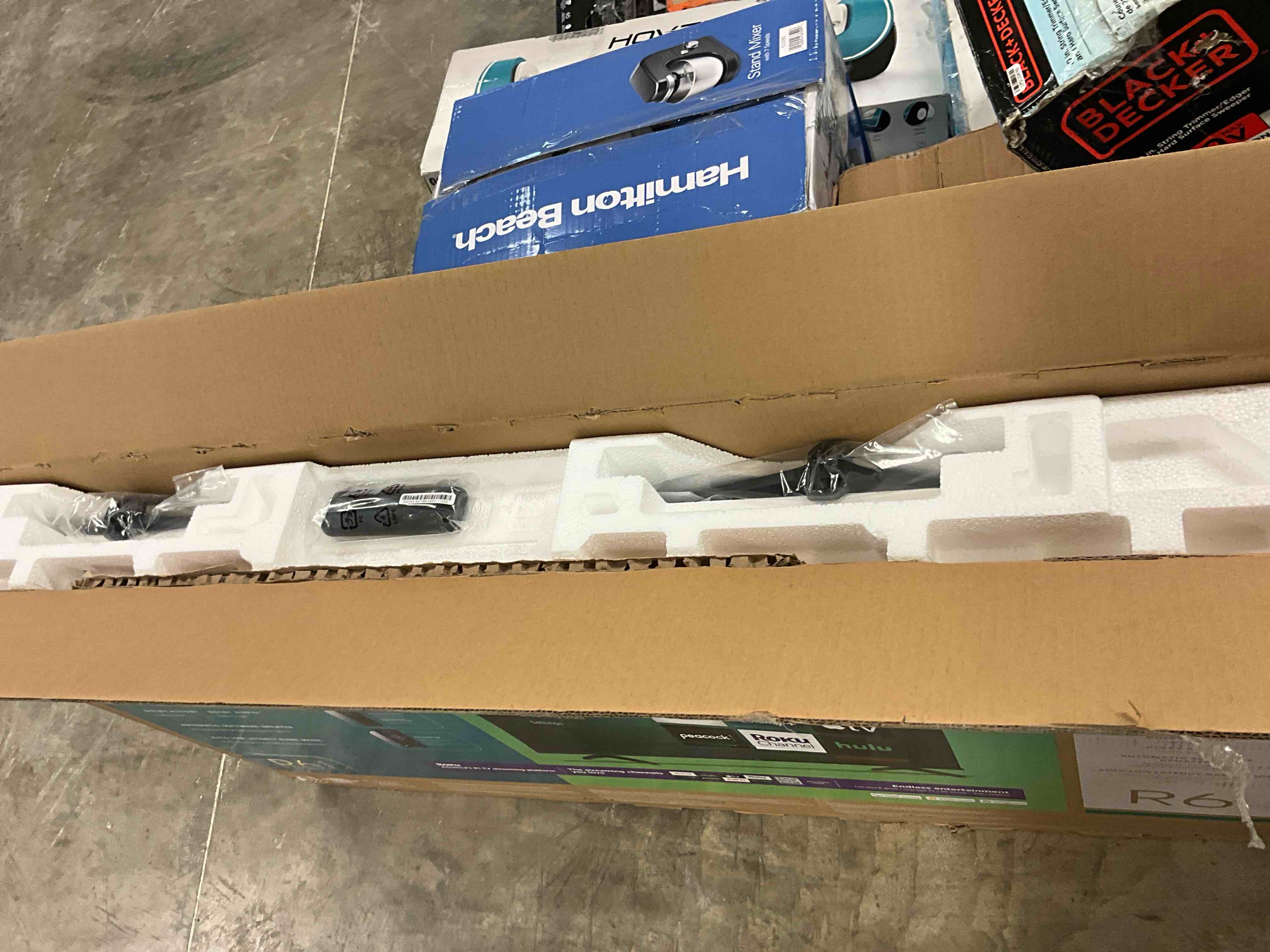https://s3.amazonaws.com/lotting-images-prod/bidfta/GRA1506801_1757968462518.jpeg