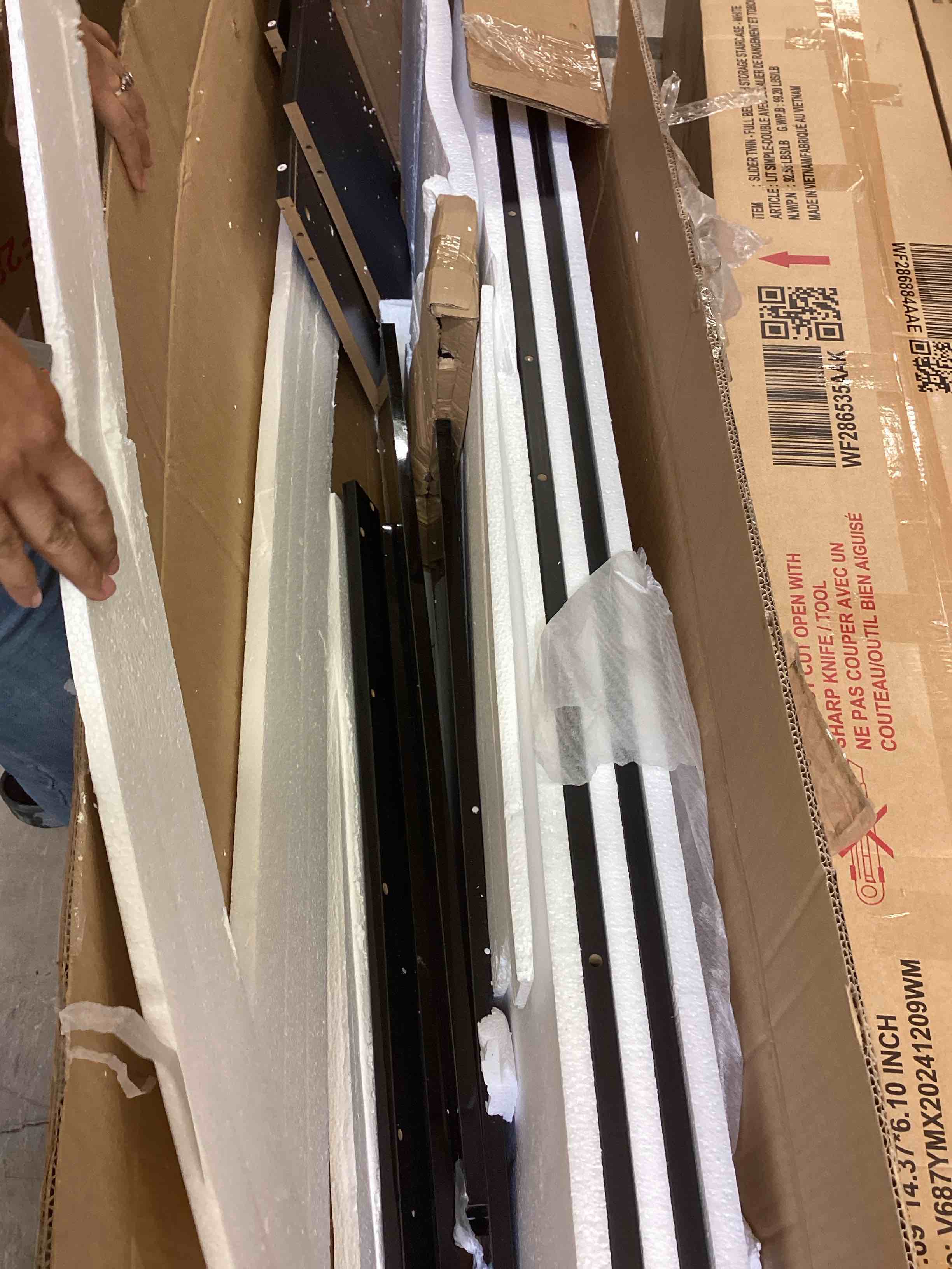 https://s3.amazonaws.com/lotting-images-prod/bidfta/GRA1506967_1760555010854.jpeg