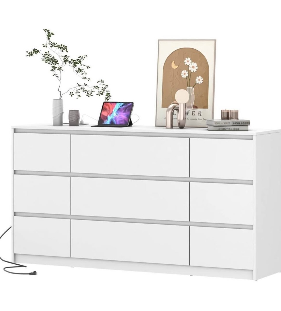 White Dresser for Bedroom, 63 Inch Long 9 Drawers Dresser with Charging Station, Modern Large Wood Chest of Drawers Handle Free for Bedroom, Living Room, Entryway, Hallway, White 
