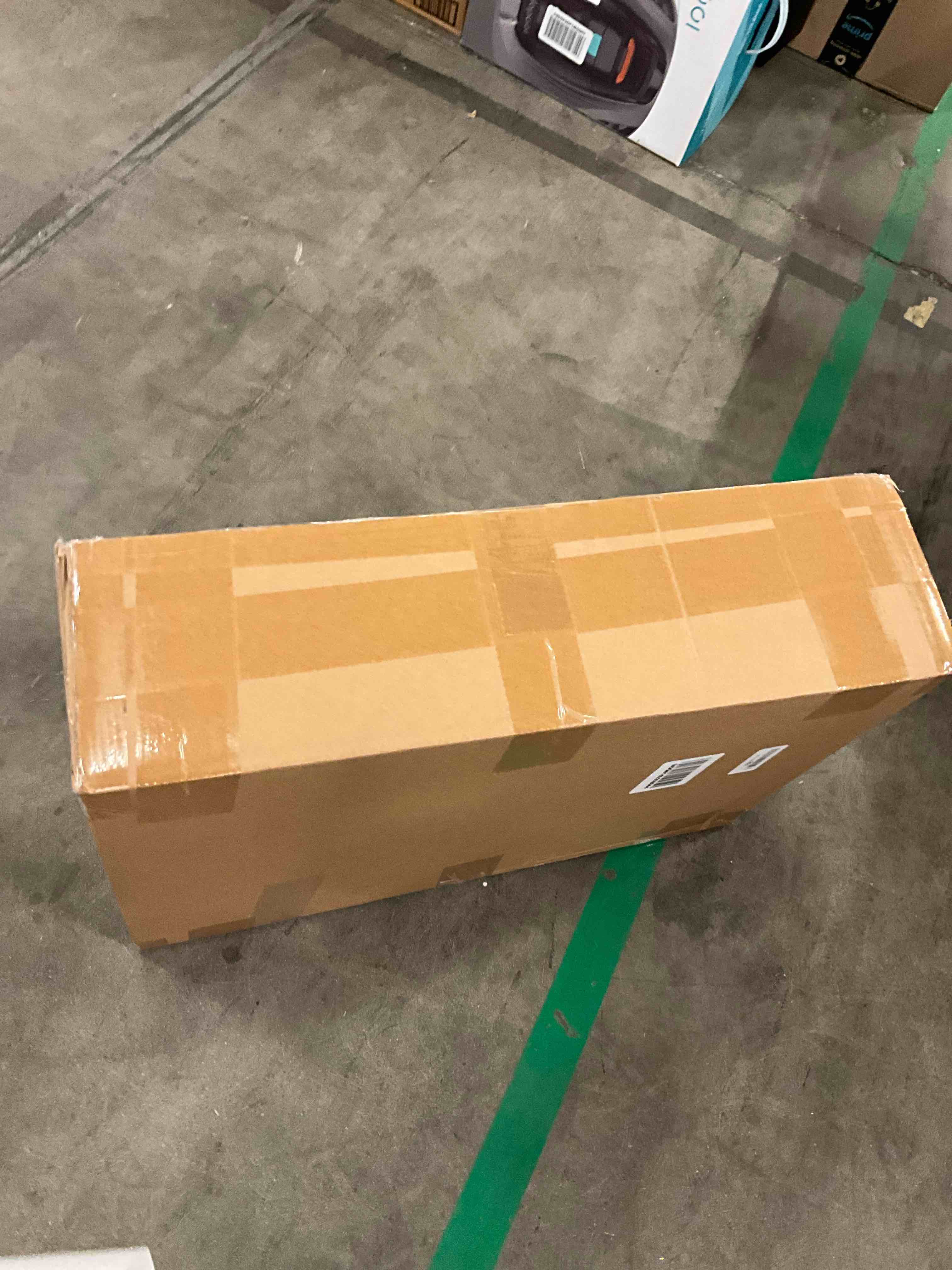 https://s3.amazonaws.com/lotting-images-prod/bidfta/GRA1514481_1752677616854.jpeg