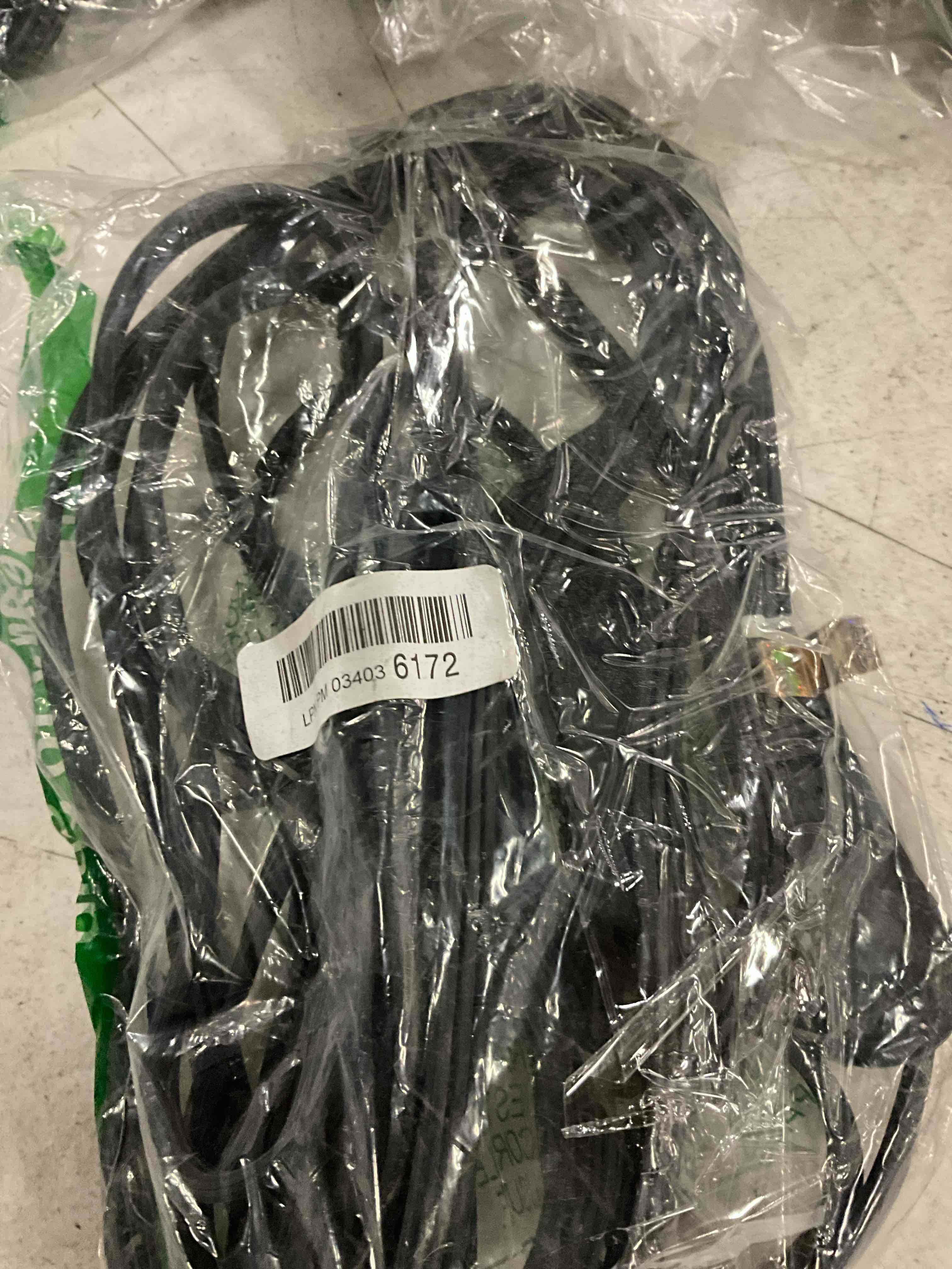 https://s3.amazonaws.com/lotting-images-prod/bidfta/GRA1514748_1756140309249.jpeg
