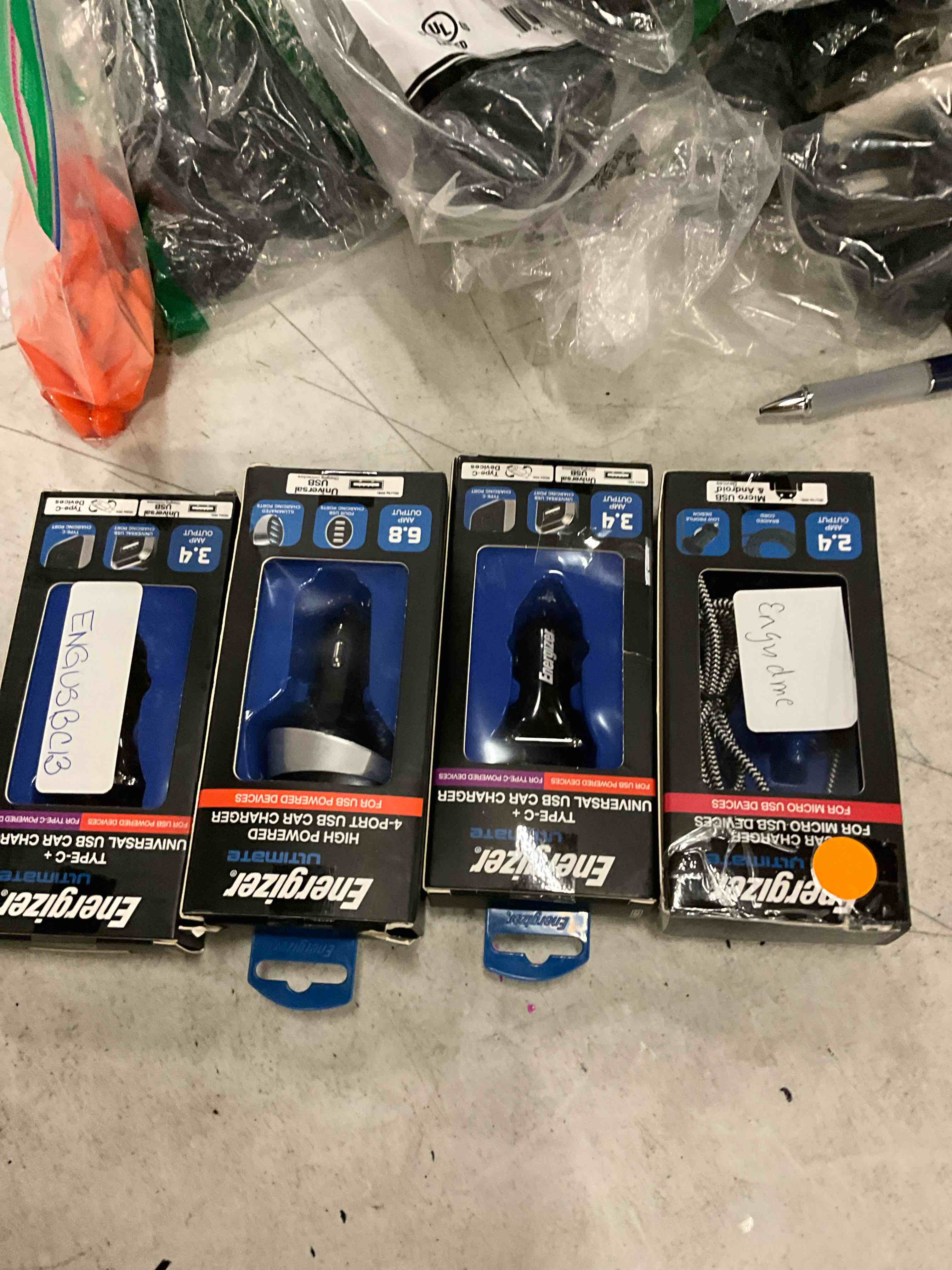 https://s3.amazonaws.com/lotting-images-prod/bidfta/GRA1514760_1756141055377.jpeg