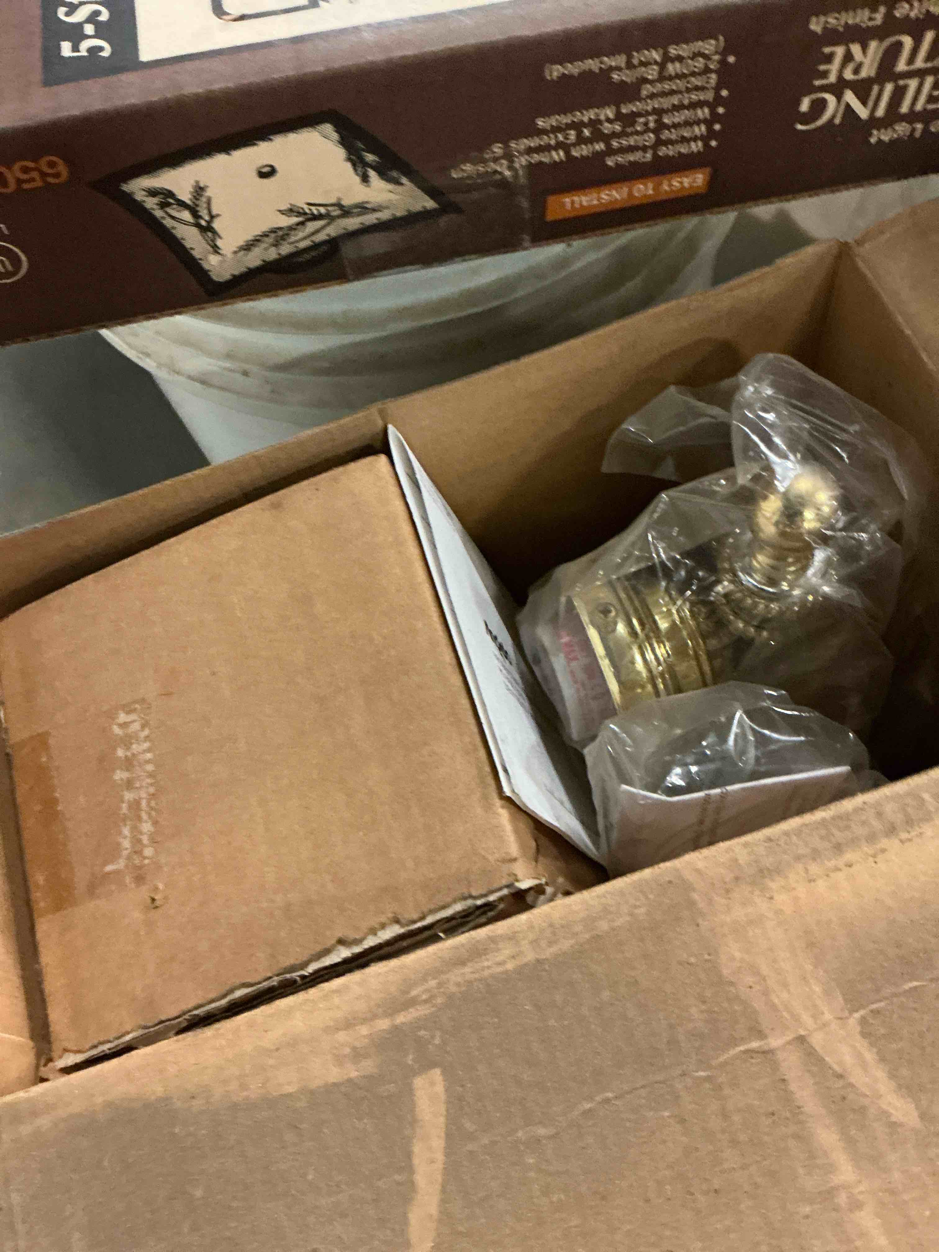 https://s3.amazonaws.com/lotting-images-prod/bidfta/GRA1514918_1758635314928.jpeg