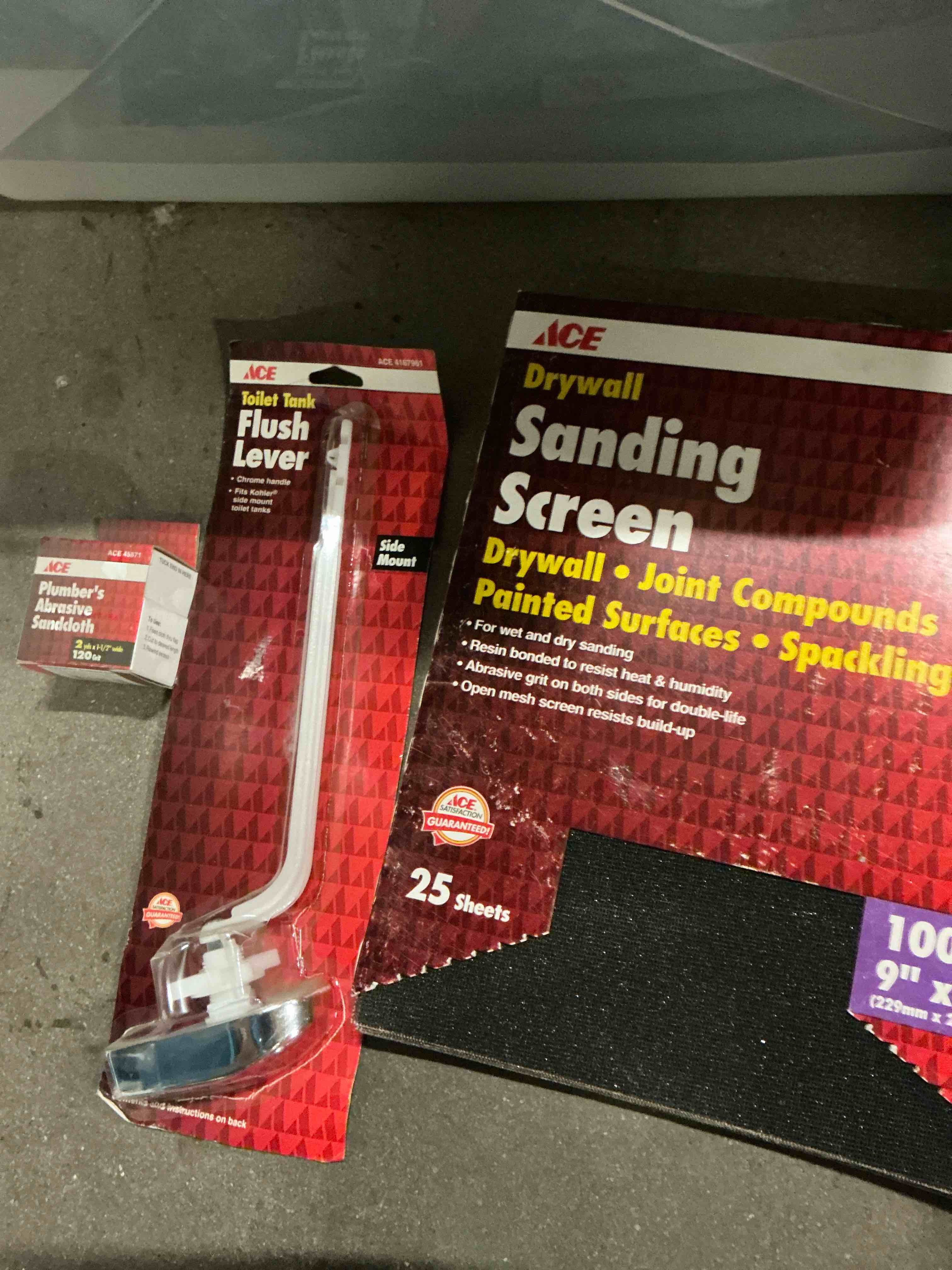 Assorted miscellaneous include; Toilet tank/ Sanding Screen/ Ace and more (16 pieces)