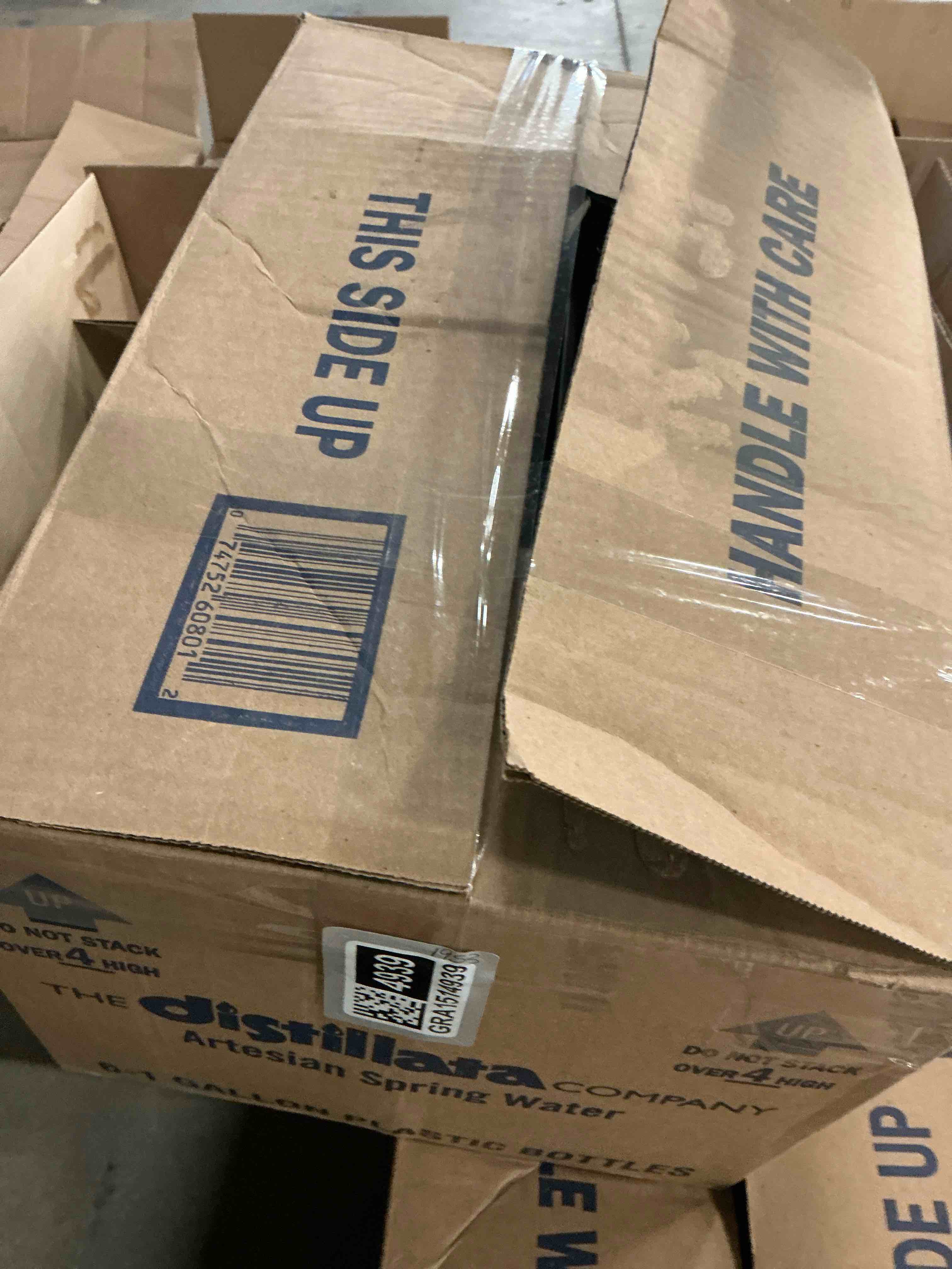 https://s3.amazonaws.com/lotting-images-prod/bidfta/GRA1514939_1758640382225.jpeg