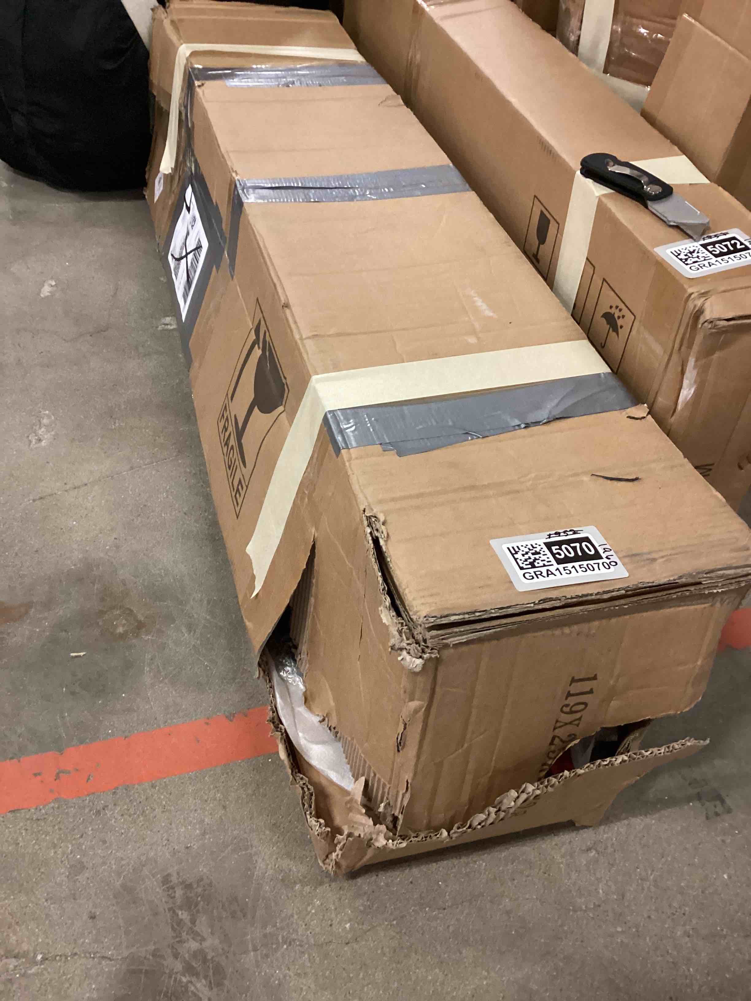 https://s3.amazonaws.com/lotting-images-prod/bidfta/GRA1515070_1758739291128.jpeg