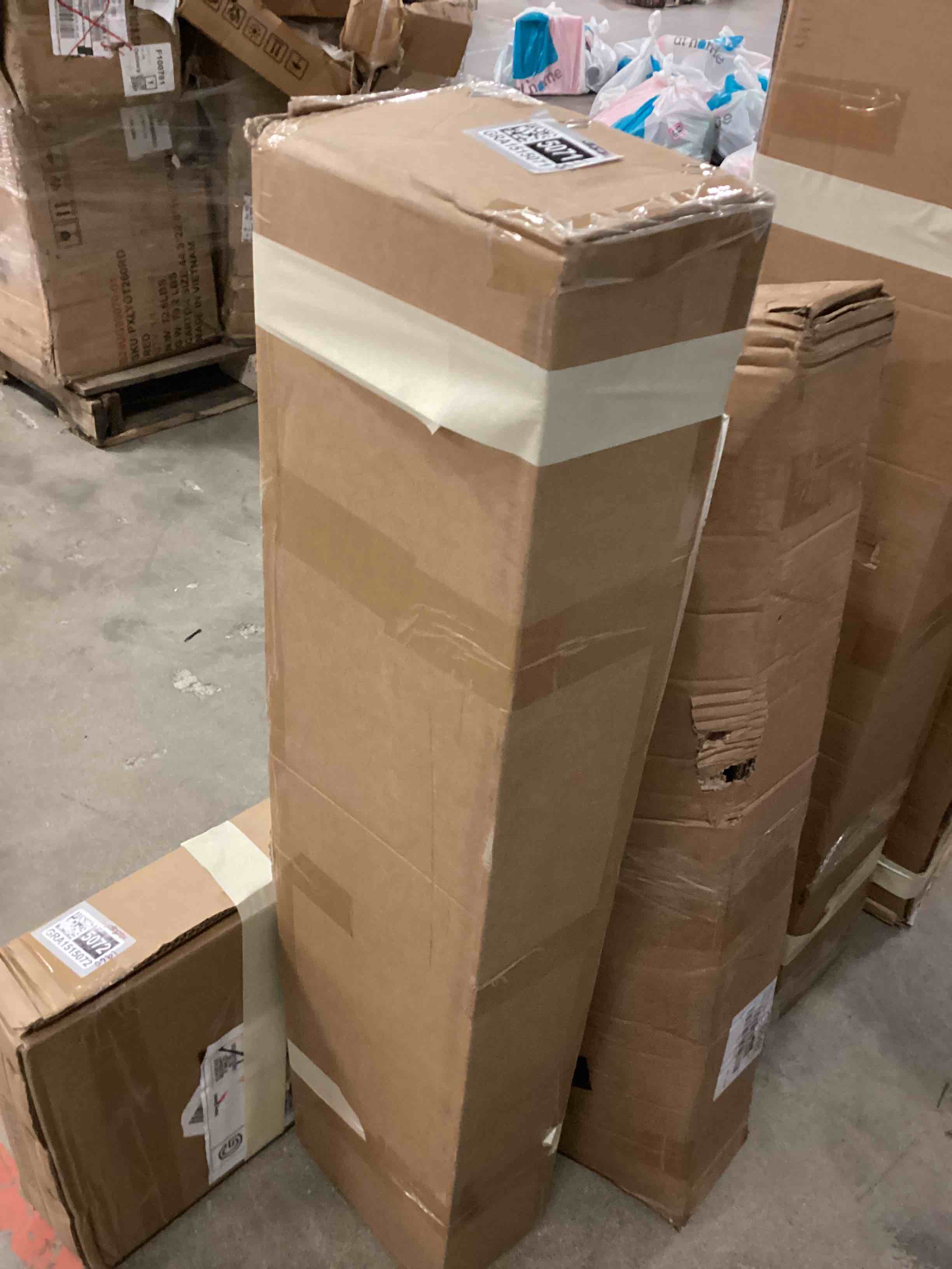 https://s3.amazonaws.com/lotting-images-prod/bidfta/GRA1515071_1758738427054.jpeg
