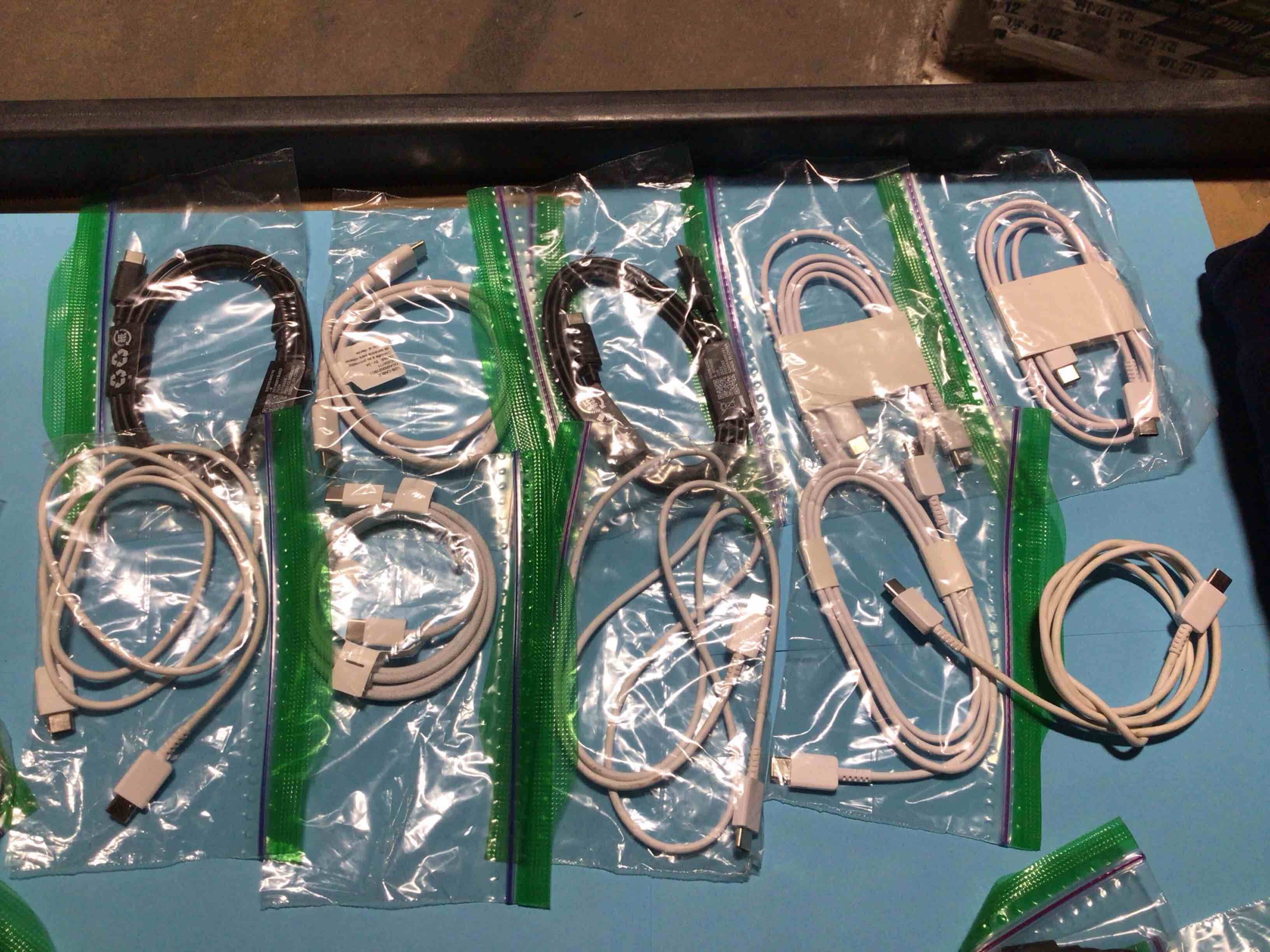 pack of 10 usb-c to usb-c cables