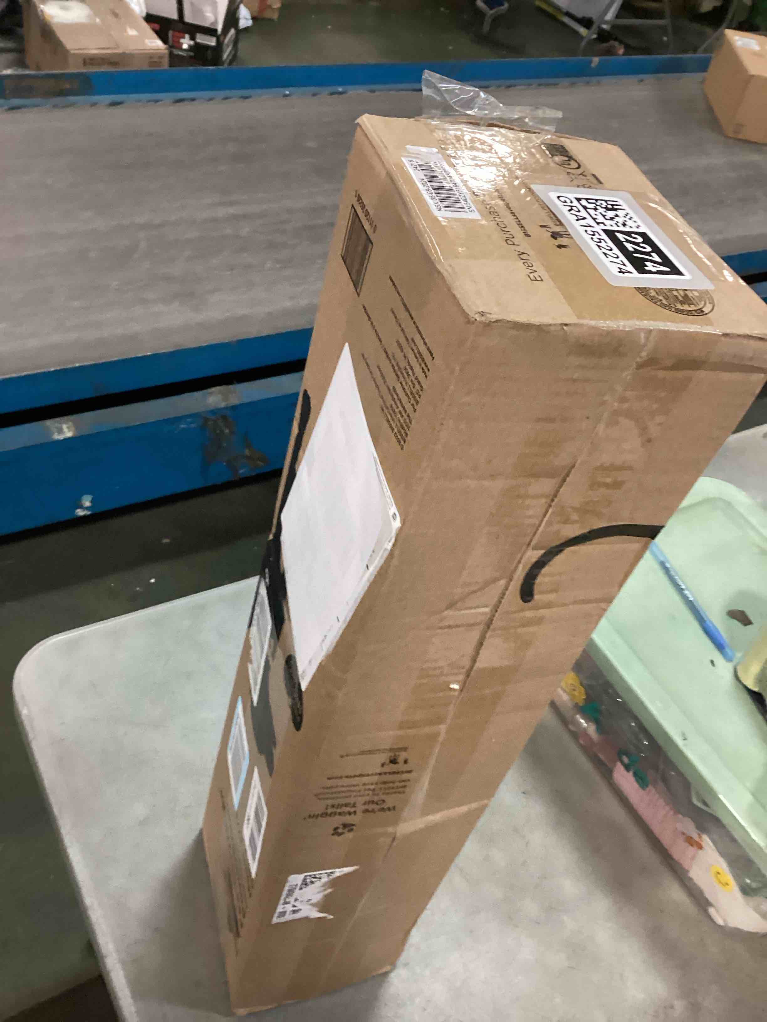 https://s3.amazonaws.com/lotting-images-prod/bidfta/GRA1552274_1734096618403.jpeg