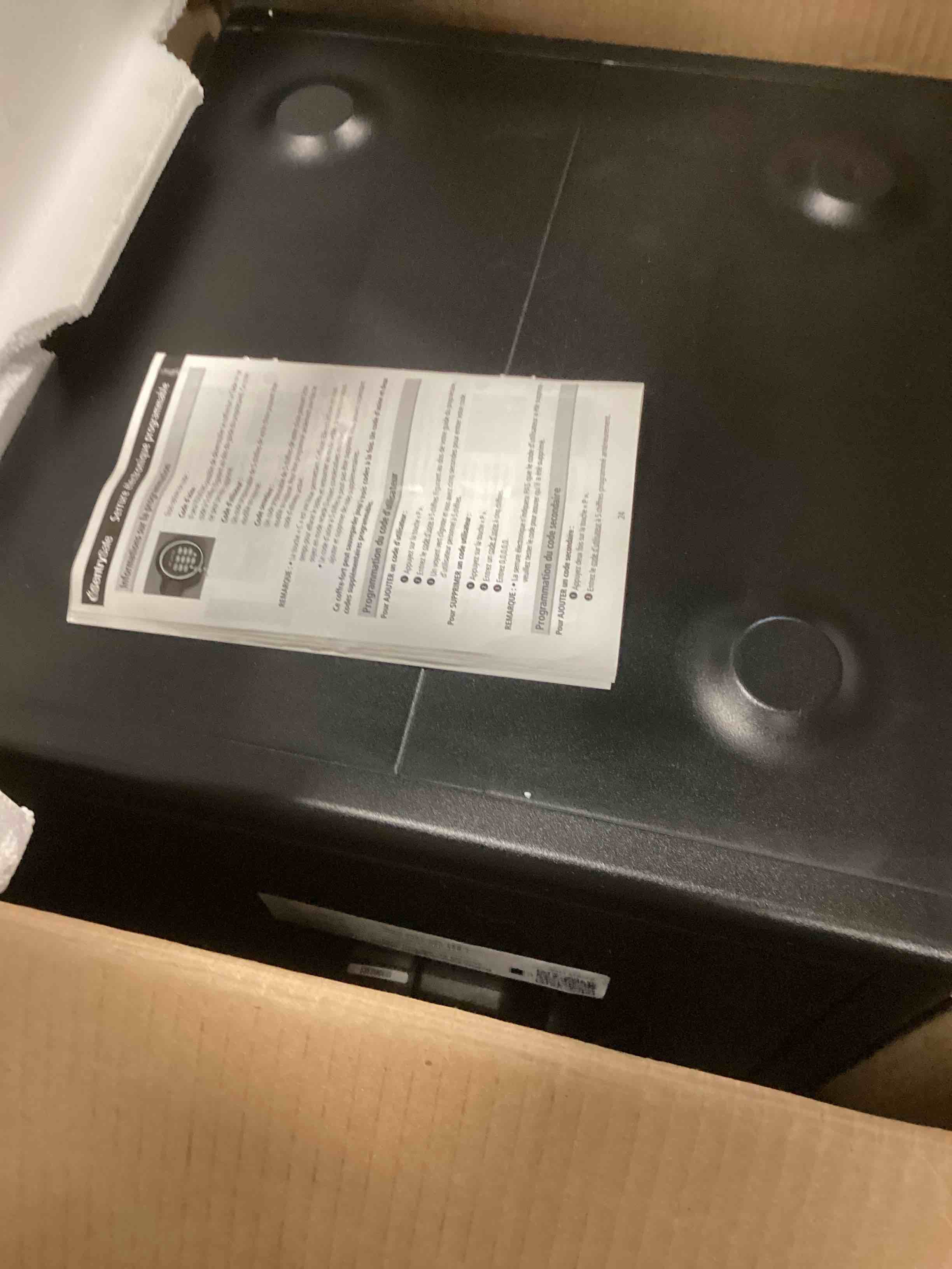 https://s3.amazonaws.com/lotting-images-prod/bidfta/GRA1553444_1734613461793.jpeg