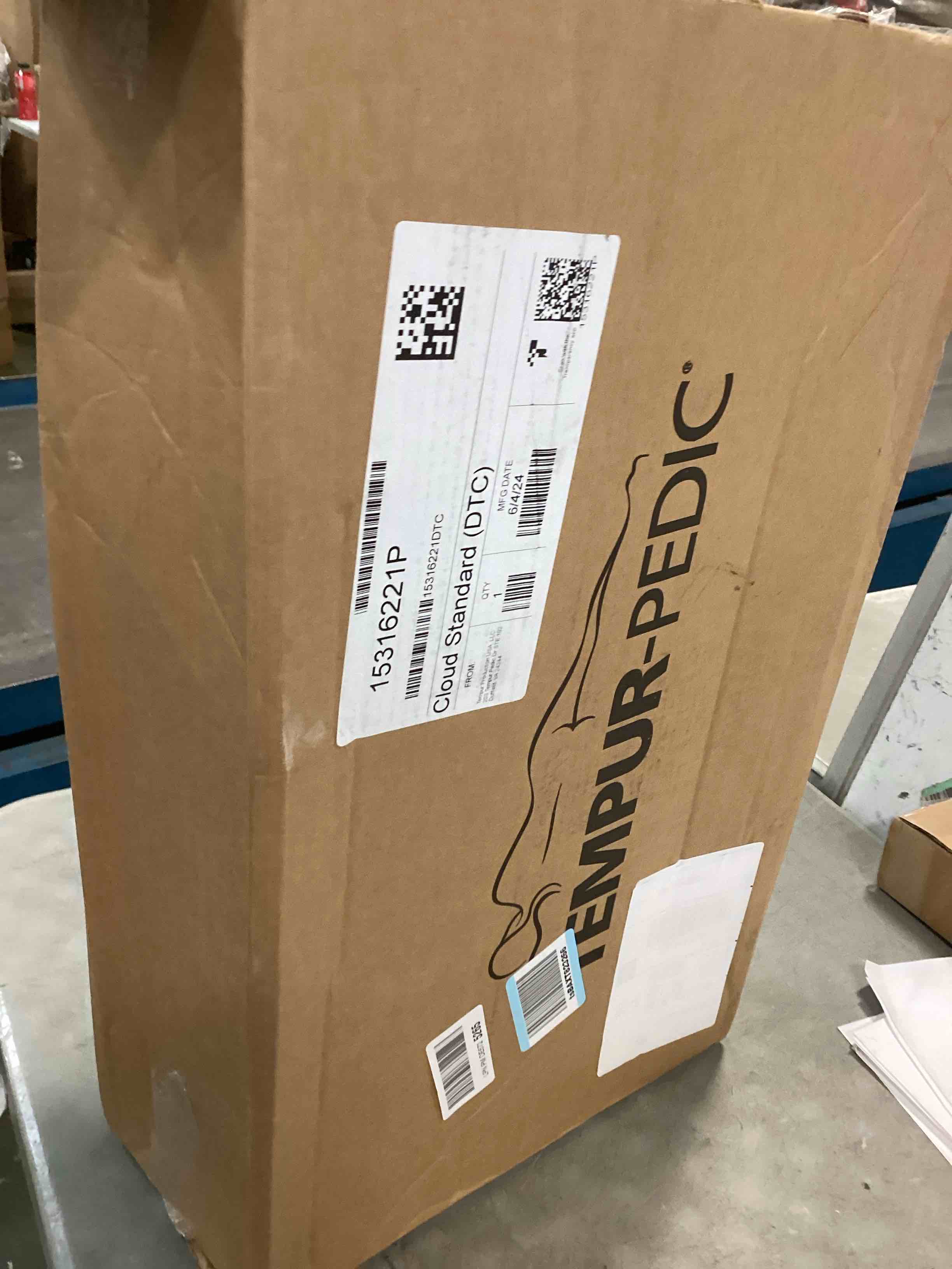 https://s3.amazonaws.com/lotting-images-prod/bidfta/GRA1553591_1734634457210.jpeg