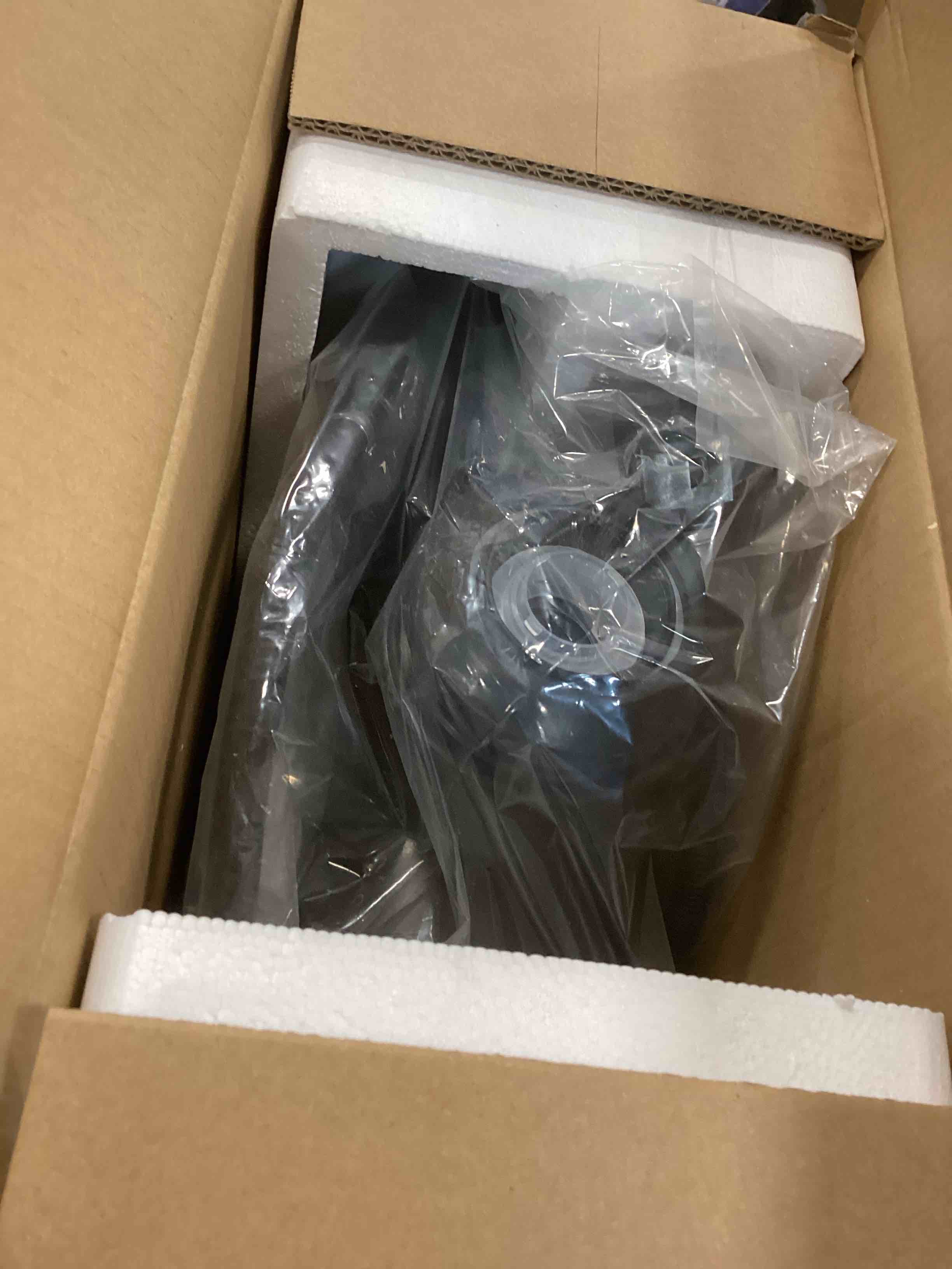 https://s3.amazonaws.com/lotting-images-prod/bidfta/GRA1553702_1734703820433.jpeg