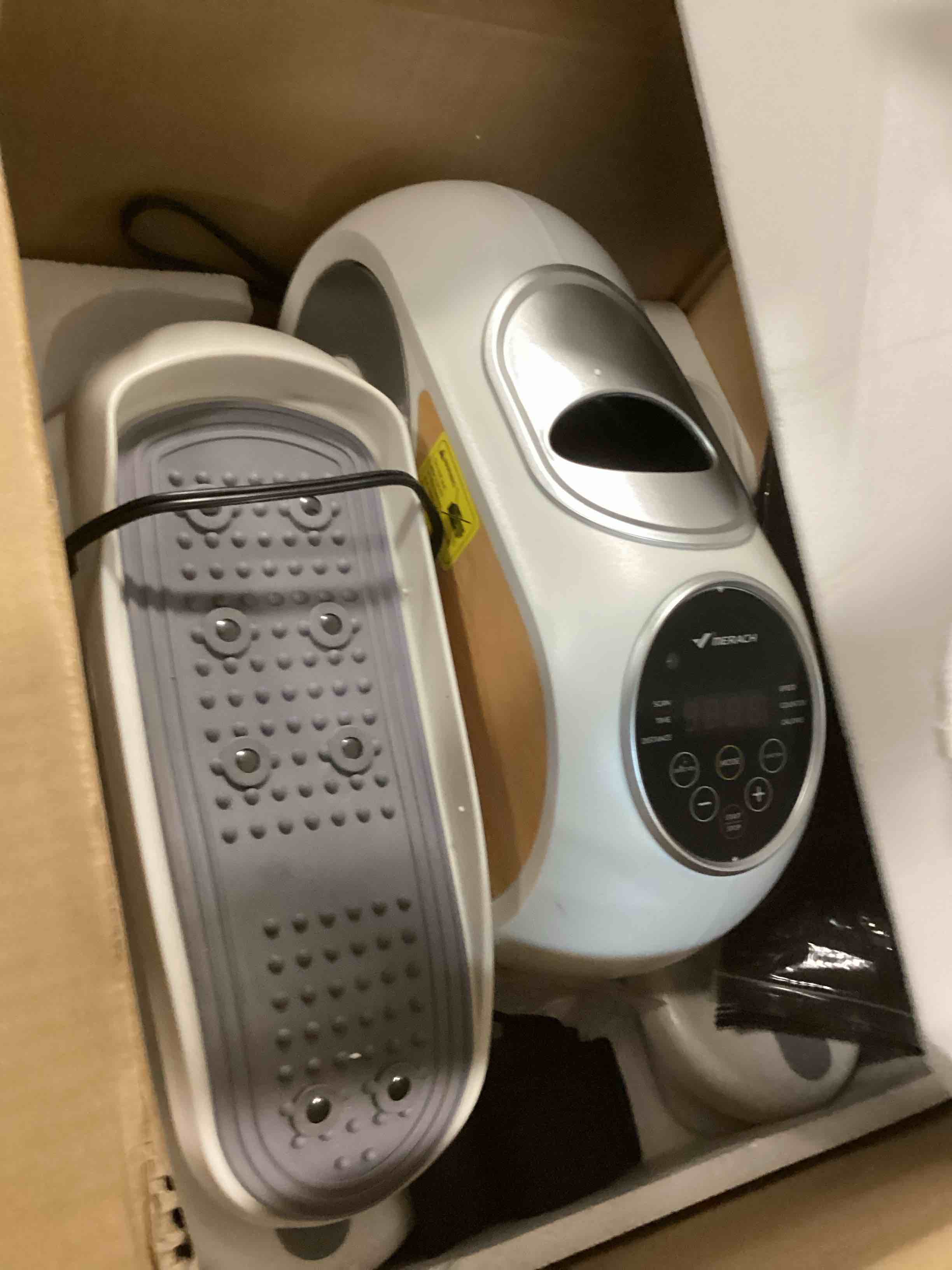 https://s3.amazonaws.com/lotting-images-prod/bidfta/GRA1553703_1734704022997.jpeg