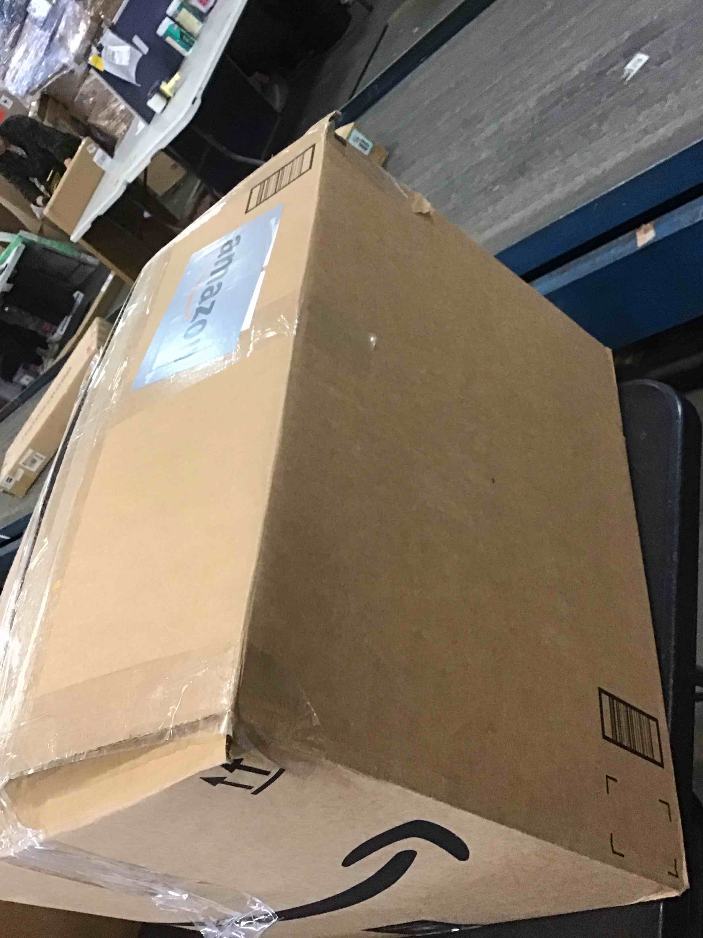 https://s3.amazonaws.com/lotting-images-prod/bidfta/GRA1553832_1735832592834.jpeg