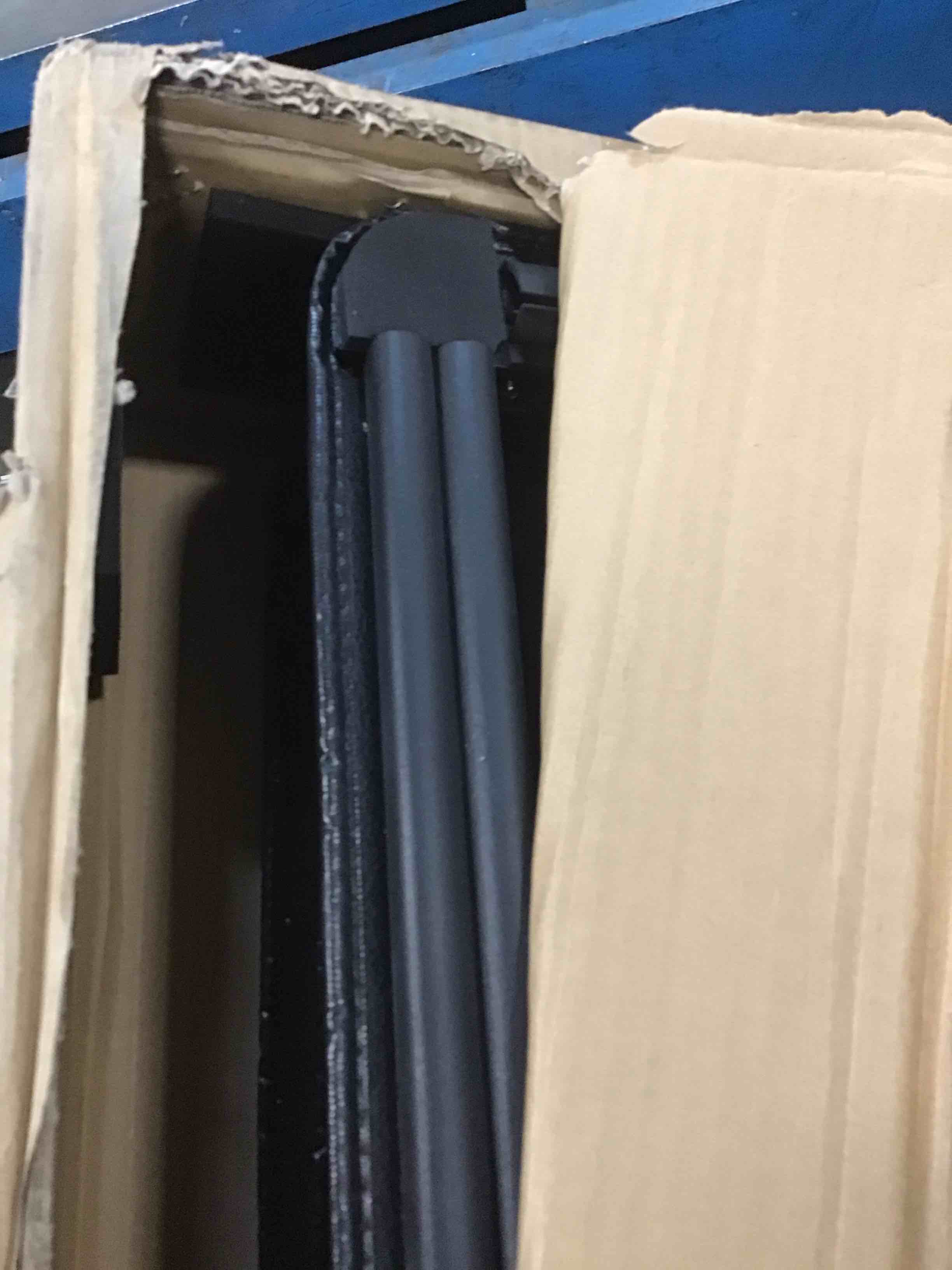 https://s3.amazonaws.com/lotting-images-prod/bidfta/GRA1553904_1735843350700.jpeg