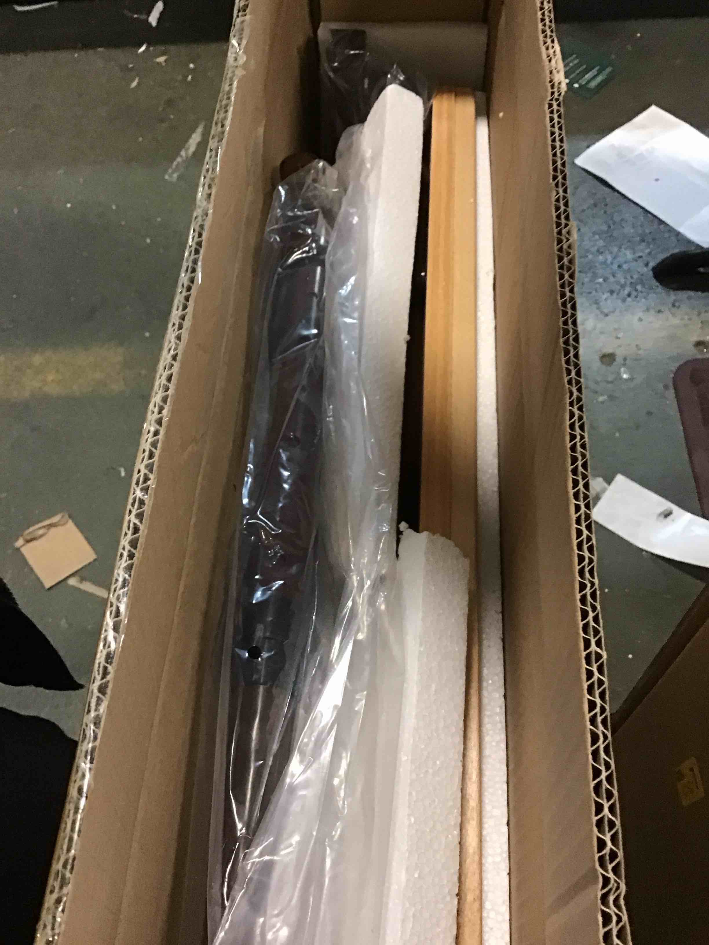 https://s3.amazonaws.com/lotting-images-prod/bidfta/GRA1554228_1735939241874.jpeg