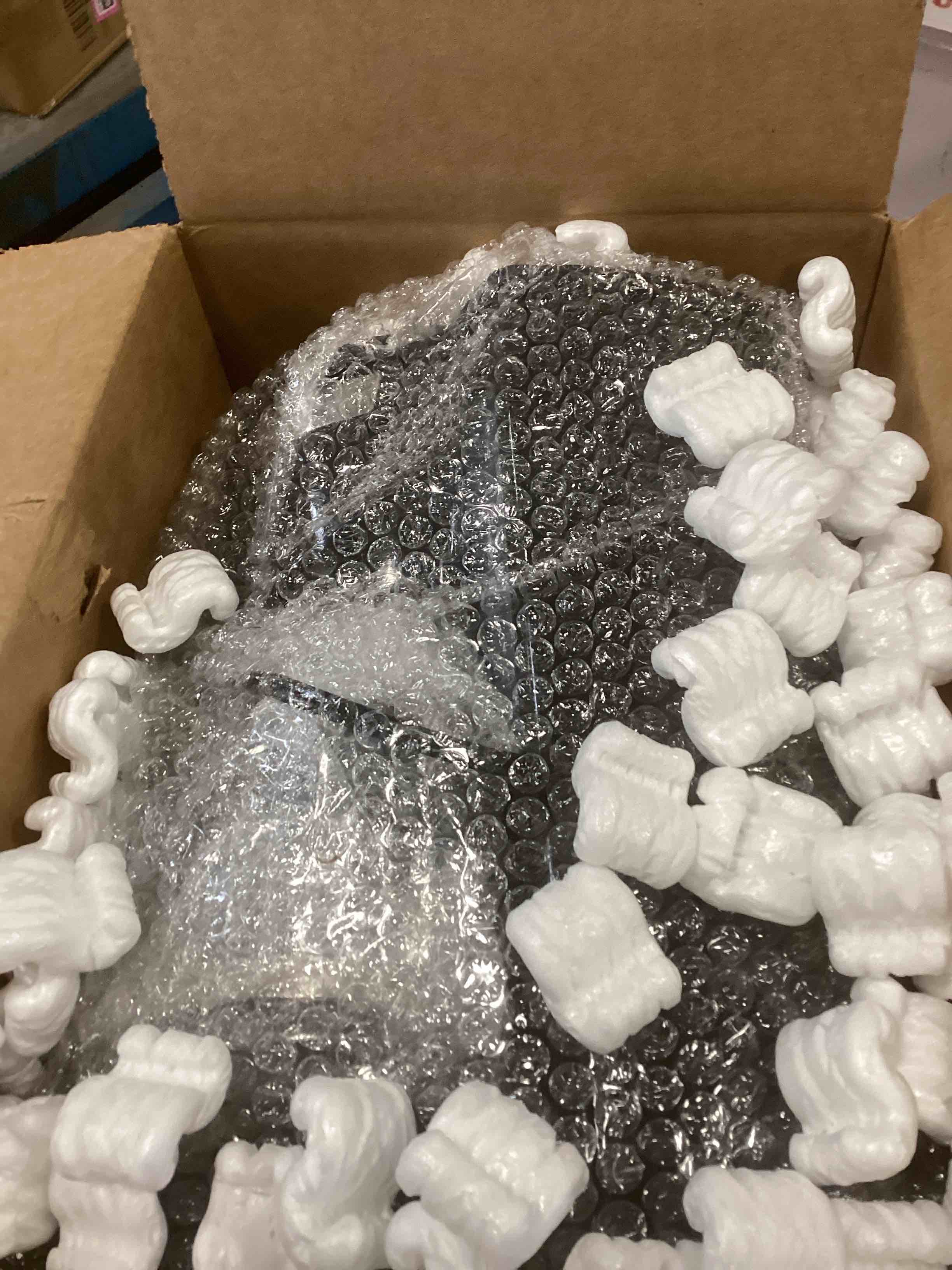 https://s3.amazonaws.com/lotting-images-prod/bidfta/GRA1554914_1737744792015.jpeg