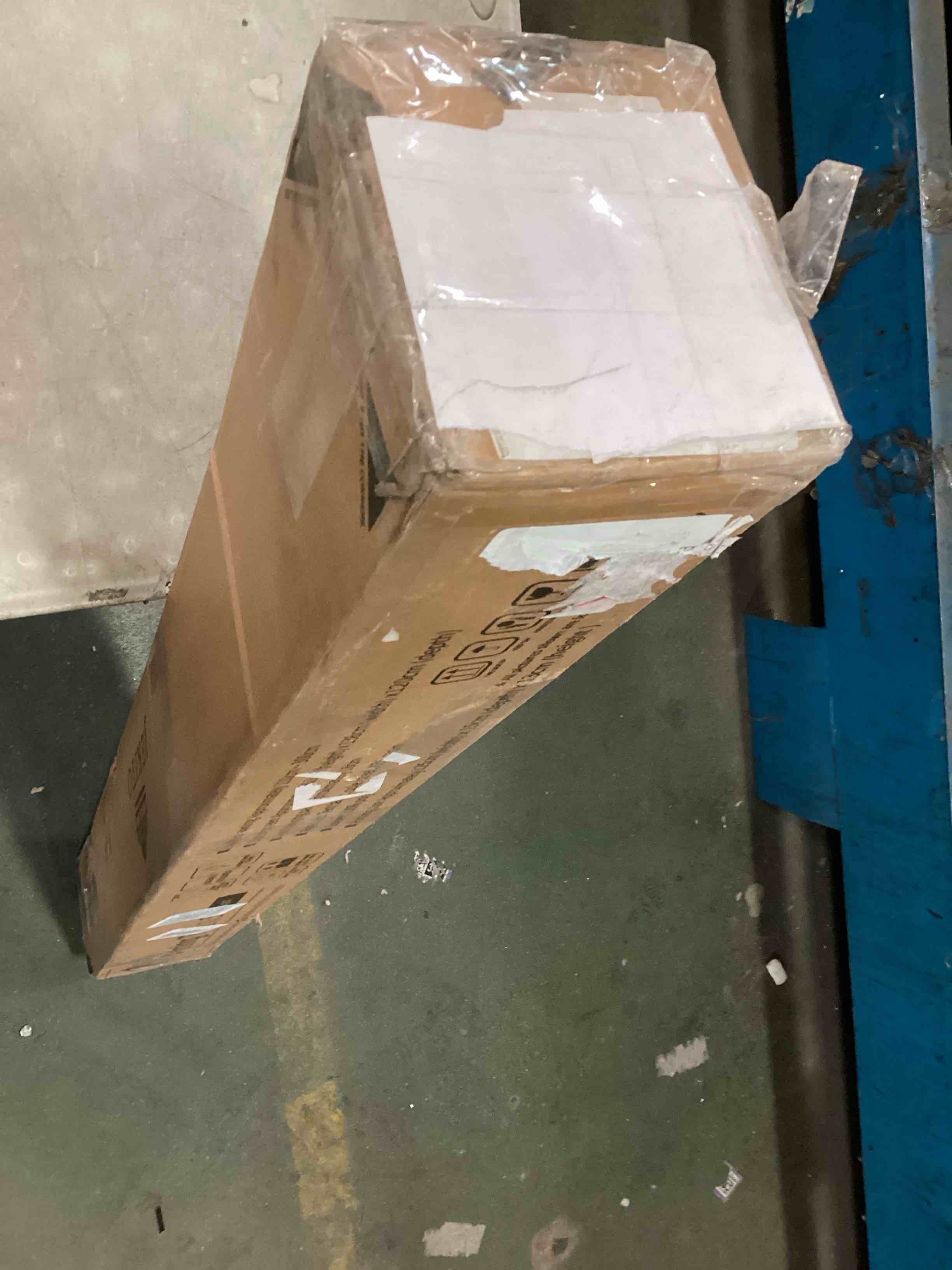 https://s3.amazonaws.com/lotting-images-prod/bidfta/GRA1555136_1741796752683.jpeg