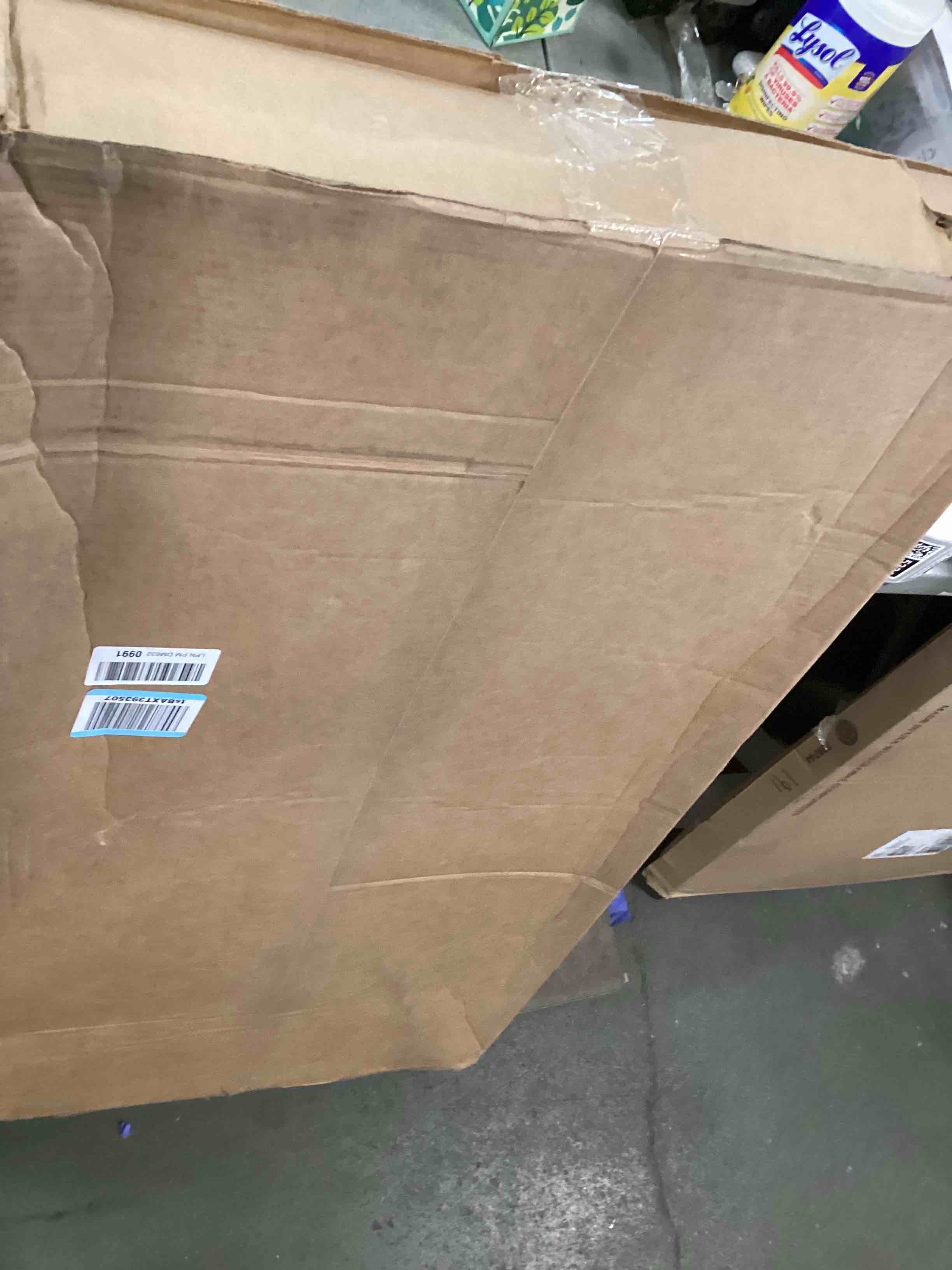 https://s3.amazonaws.com/lotting-images-prod/bidfta/GRA1555325_1741882816614.jpeg