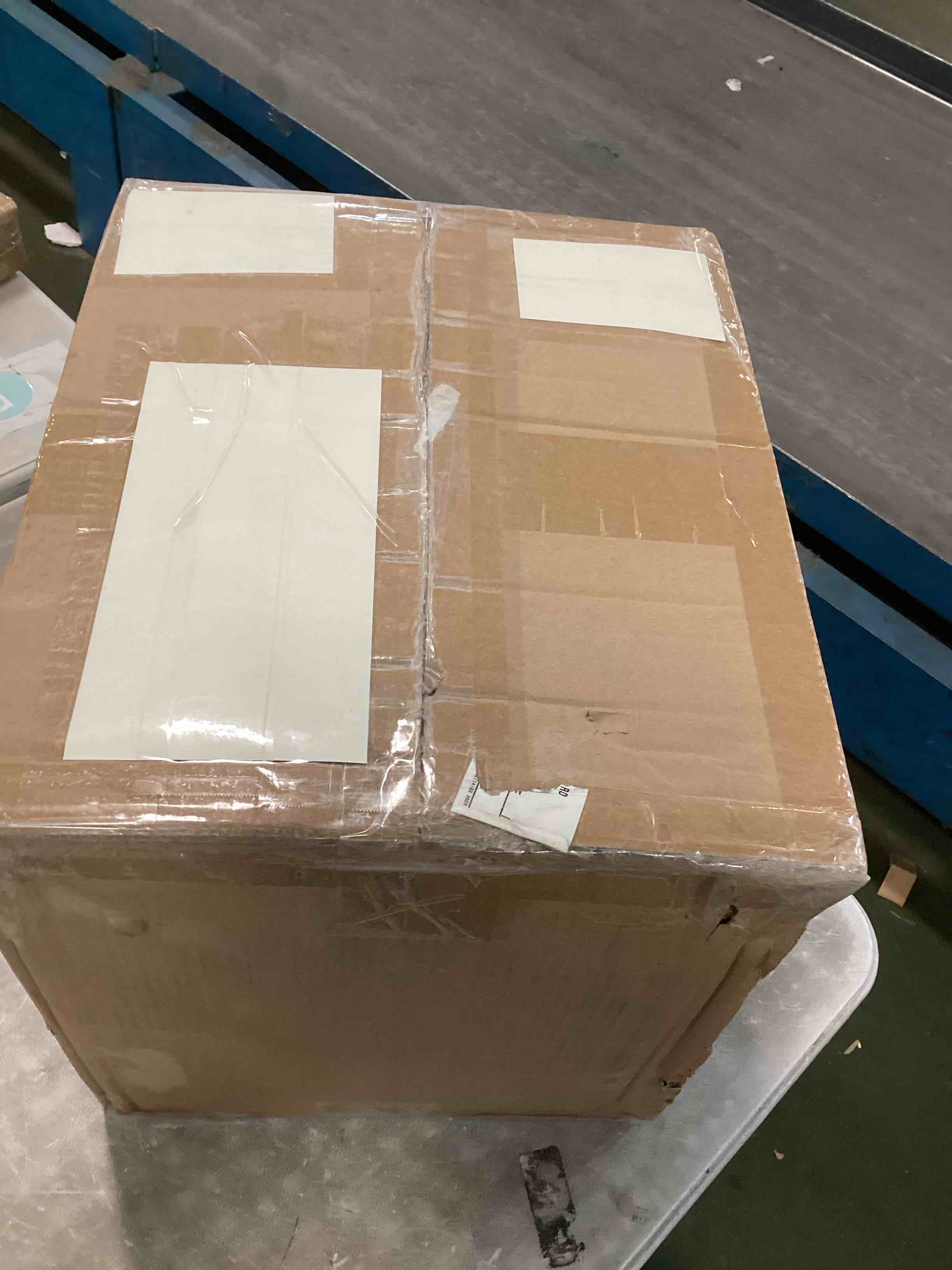 https://s3.amazonaws.com/lotting-images-prod/bidfta/GRA1555454_1741980598851.jpeg
