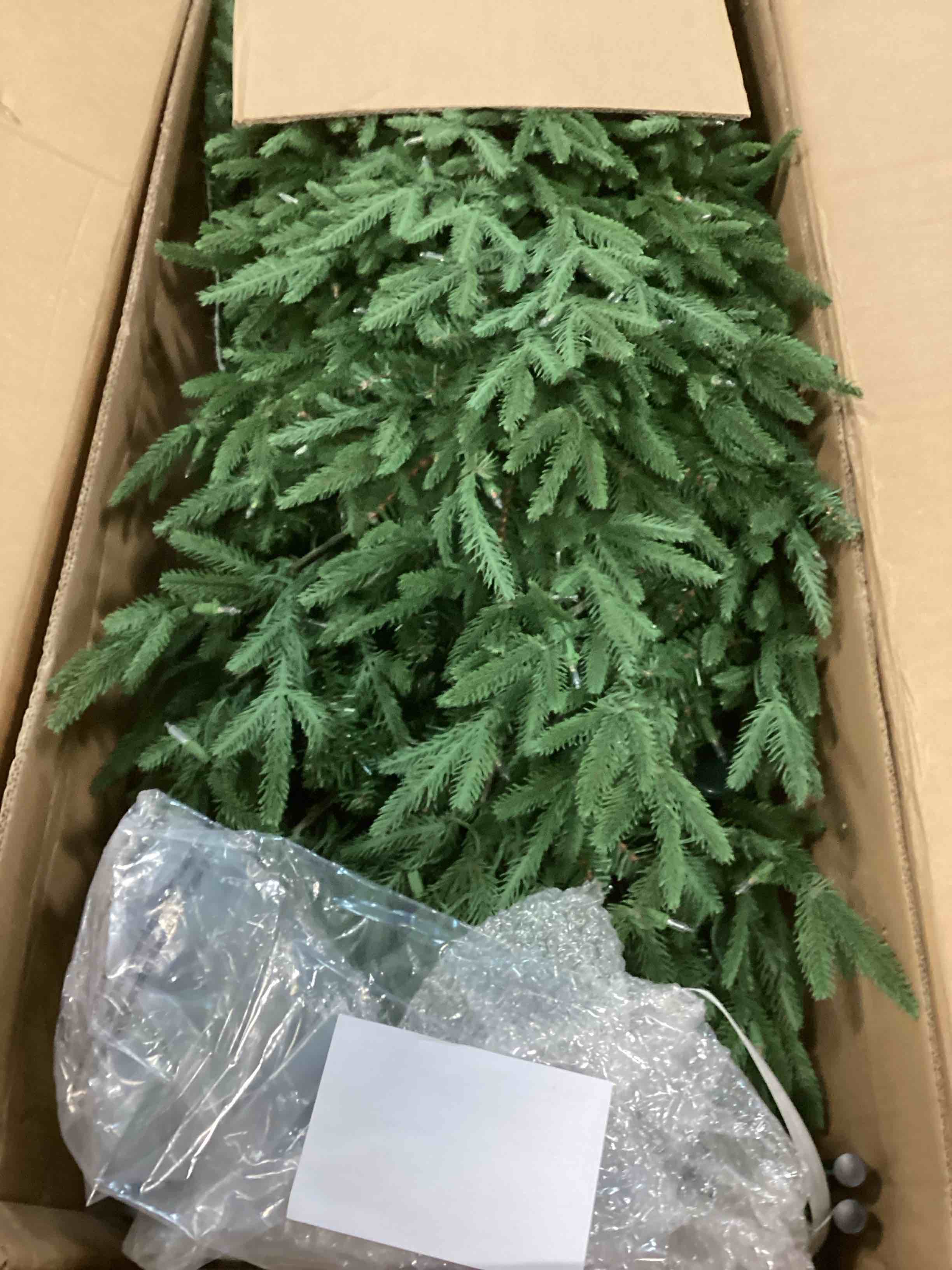 https://s3.amazonaws.com/lotting-images-prod/bidfta/GRA1556339_1742499083806.jpeg