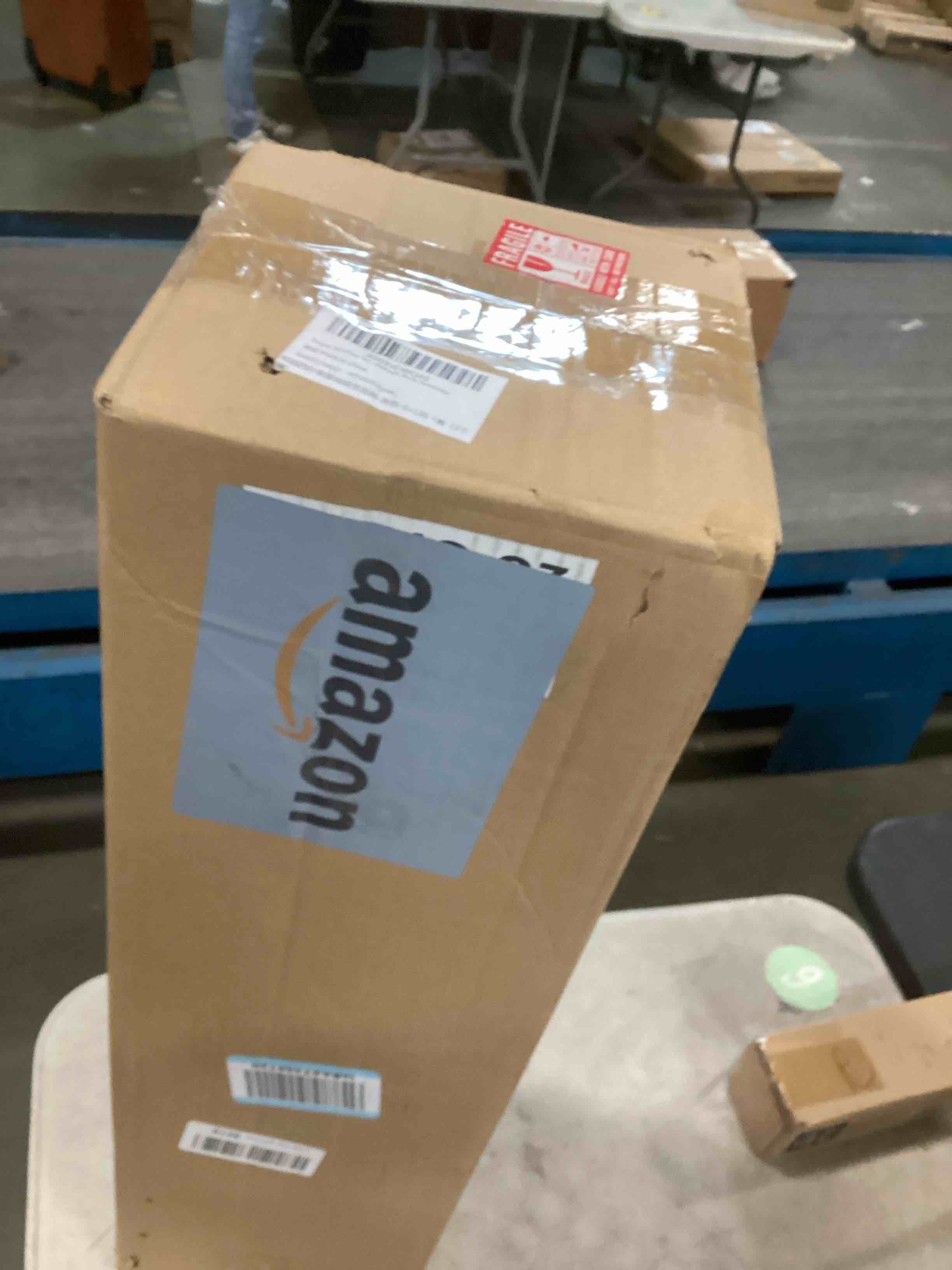 https://s3.amazonaws.com/lotting-images-prod/bidfta/GRA1556364_1742559084630.jpeg
